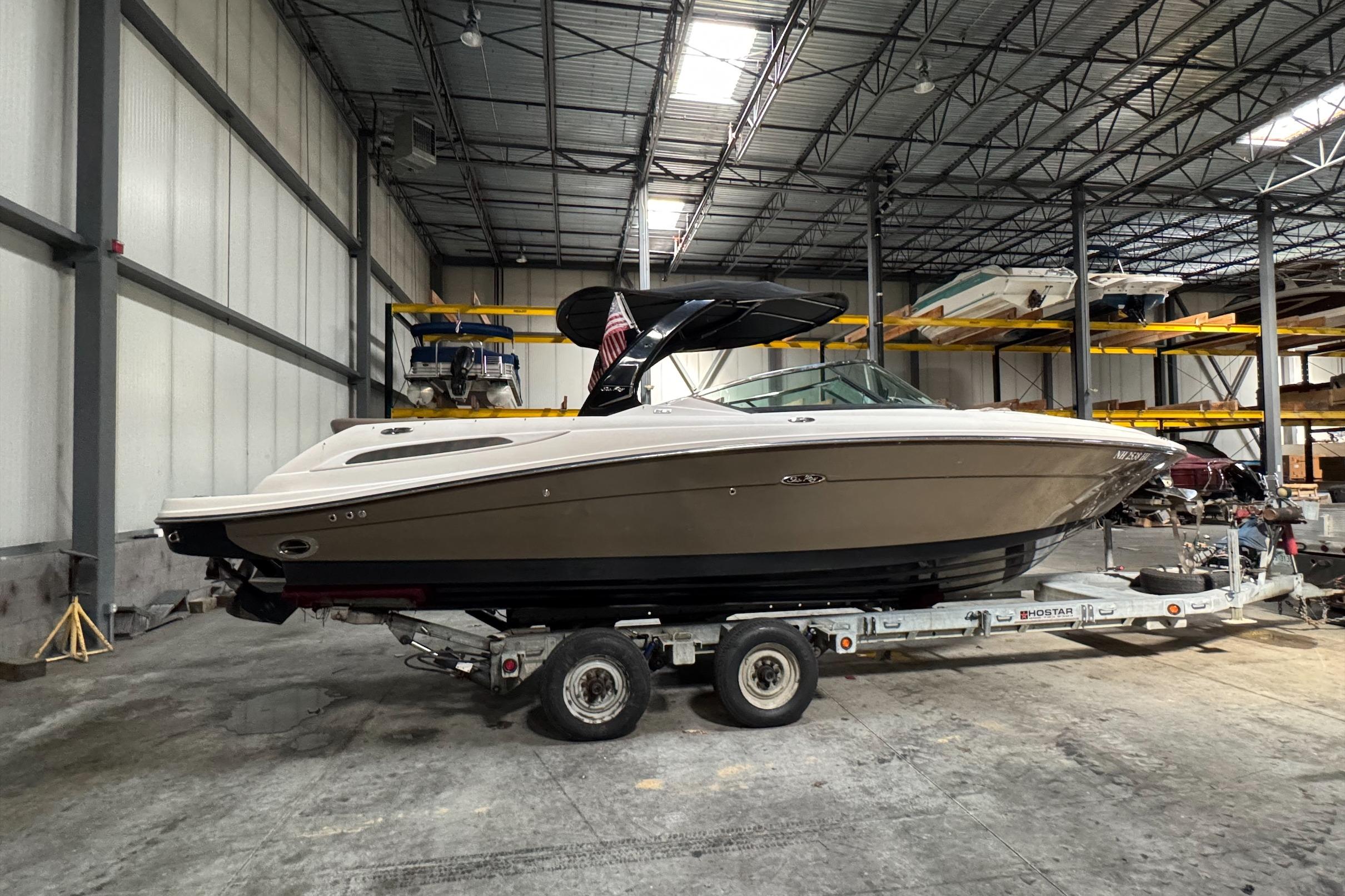 2013 Sea Ray 270 SLX