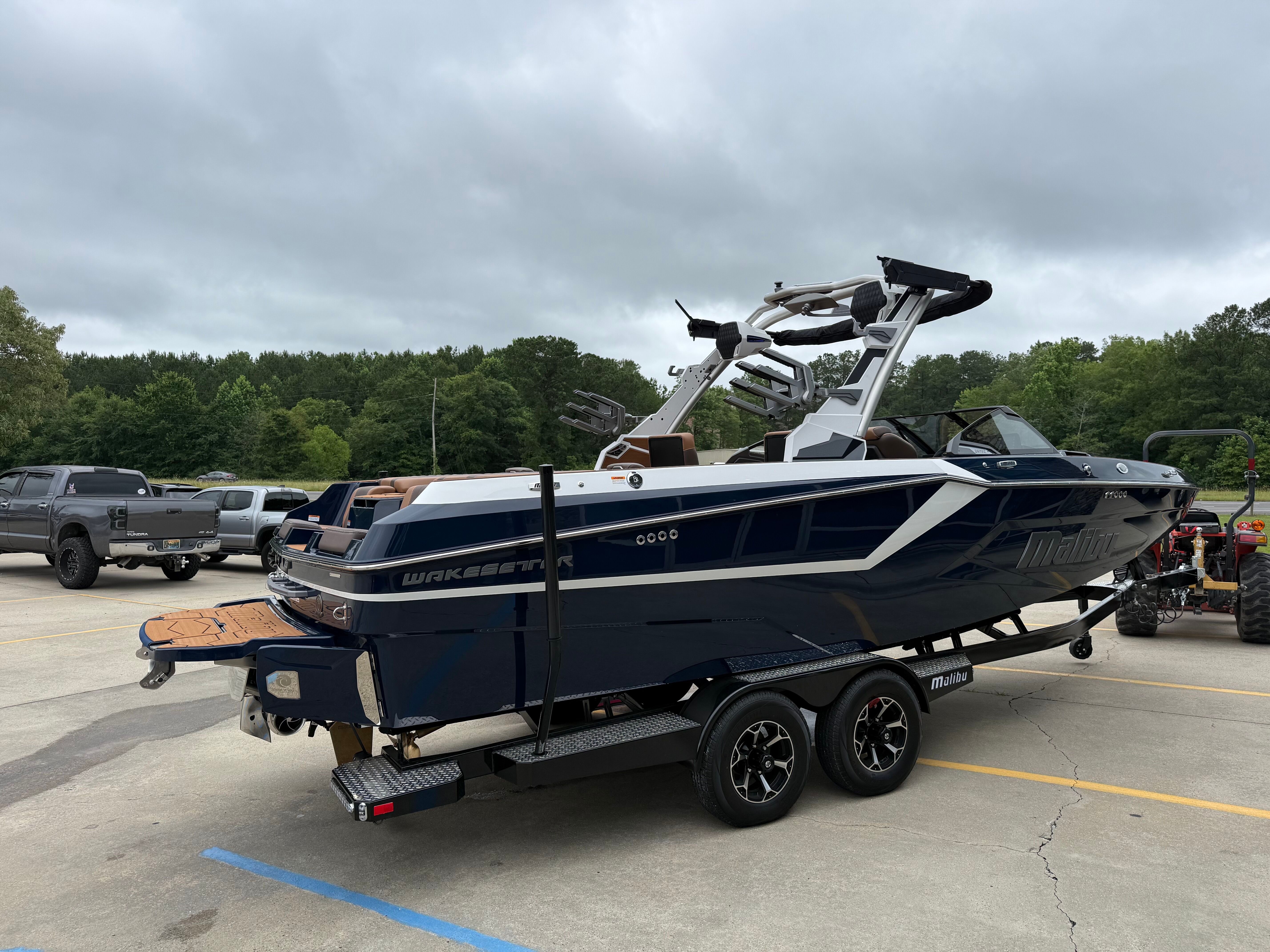 2026 MALIBU 24 MXZ - Image 5