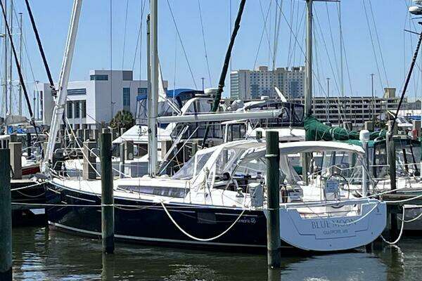 2013 Beneteau Oceanis 48