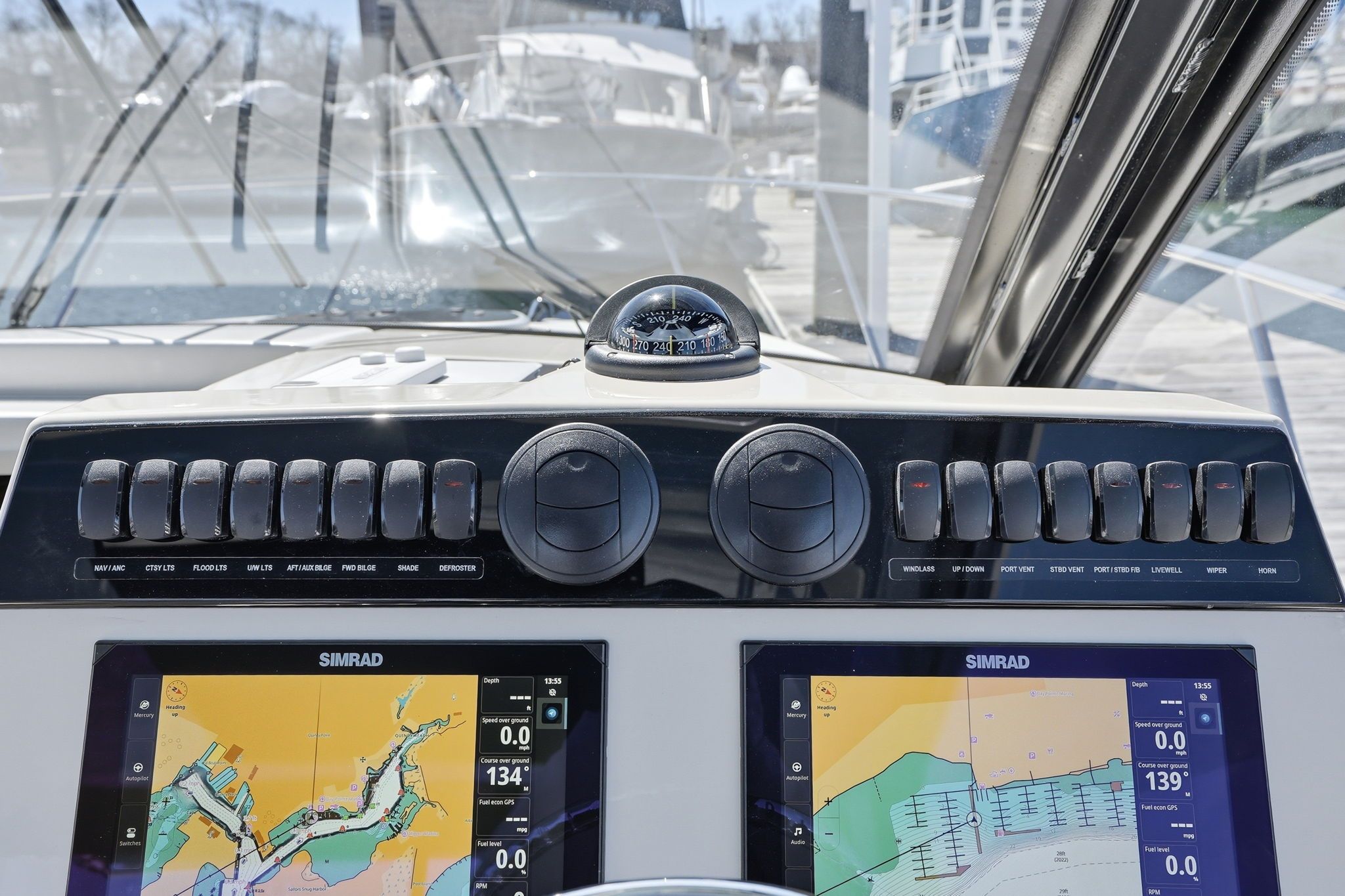 2026 Boston Whaler 325 Conquest - 22