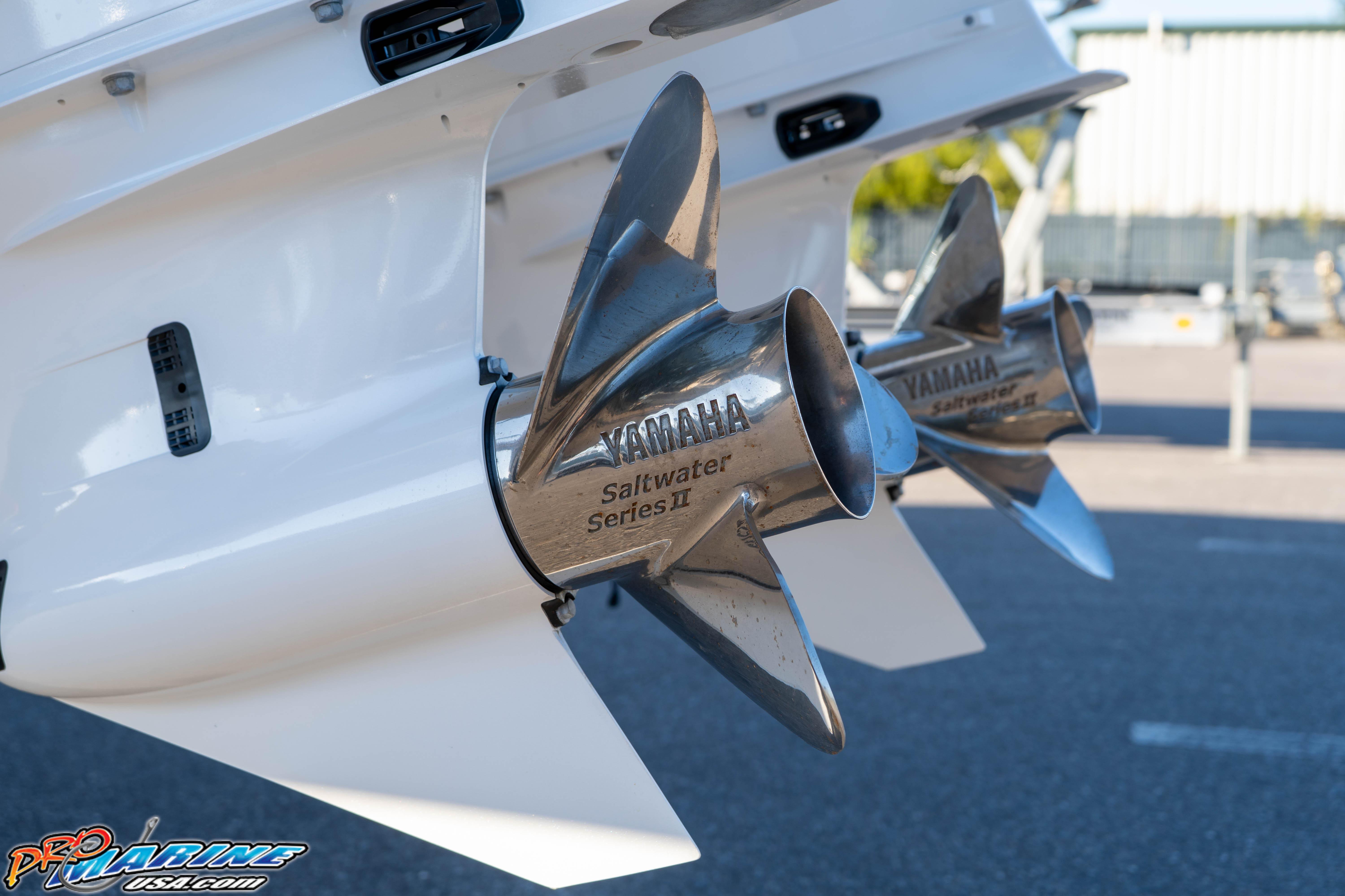 Twin Yamaha Saltwater Series II propellers on a 2026 Sea Hunt Ultra 285 SE boat.