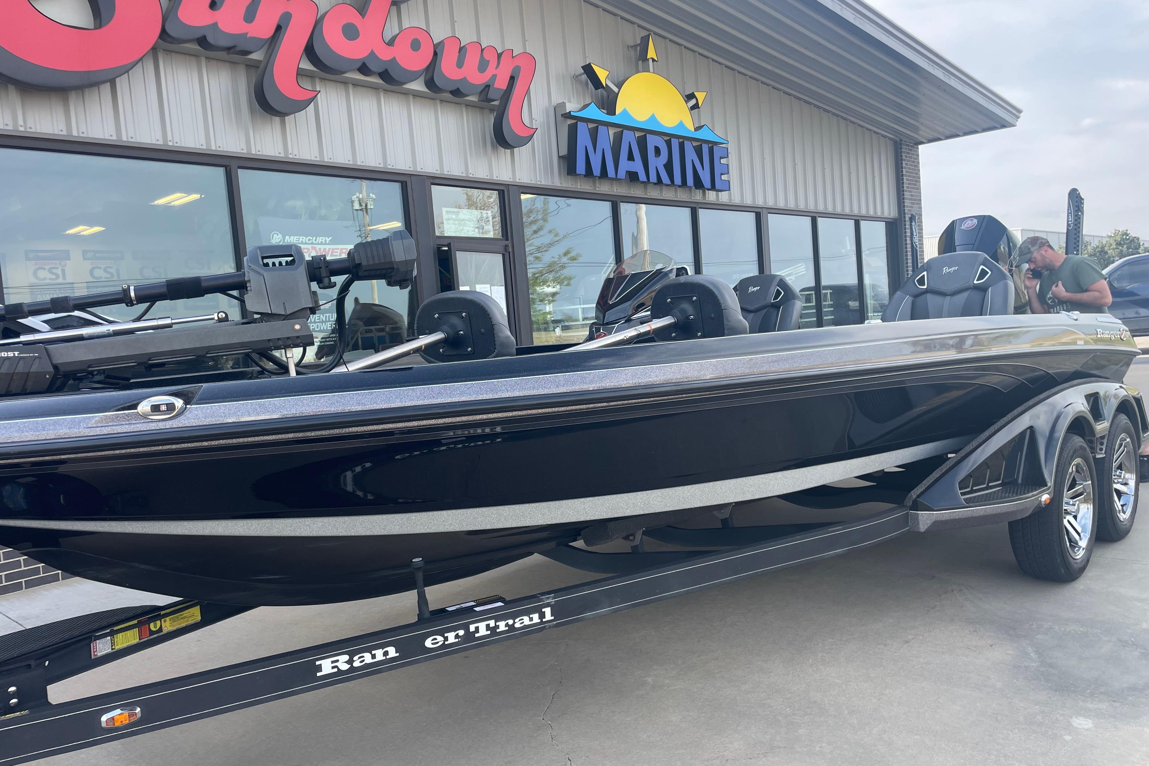 2023 Ranger Z521R boat displayed at Sundown Marine dealership.