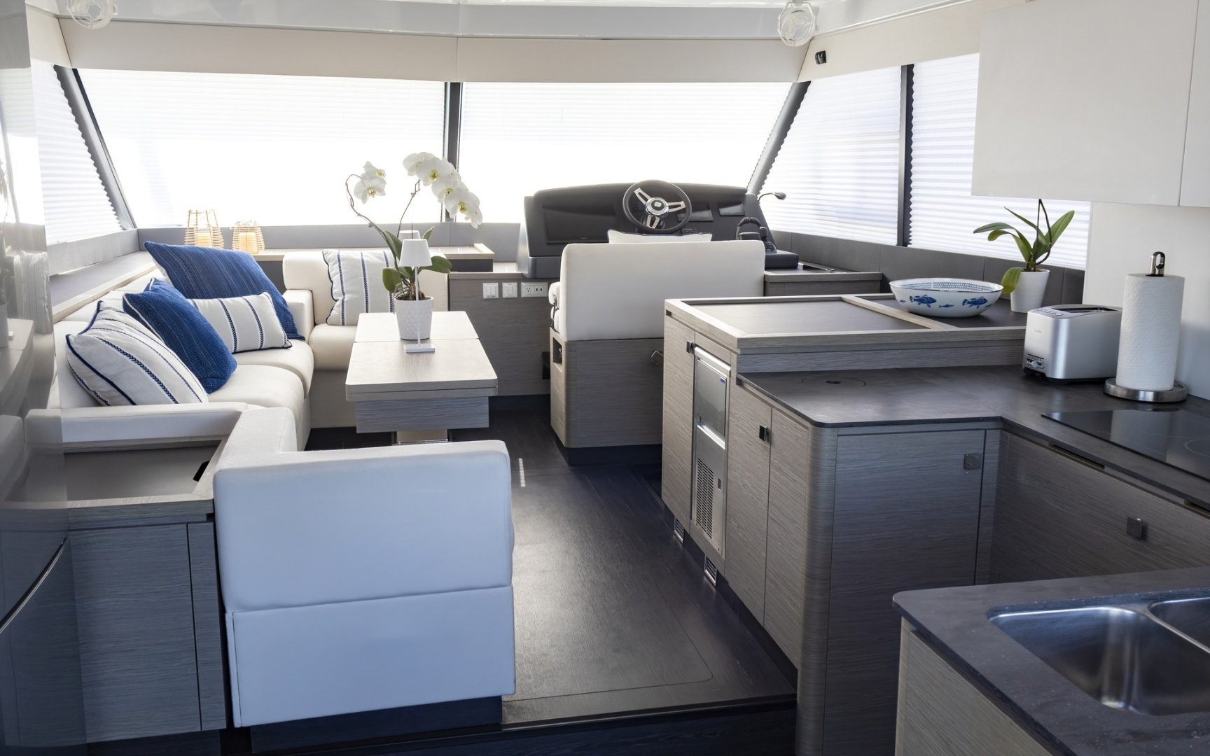 2024 Fountaine Pajot MY 5 - Image 30