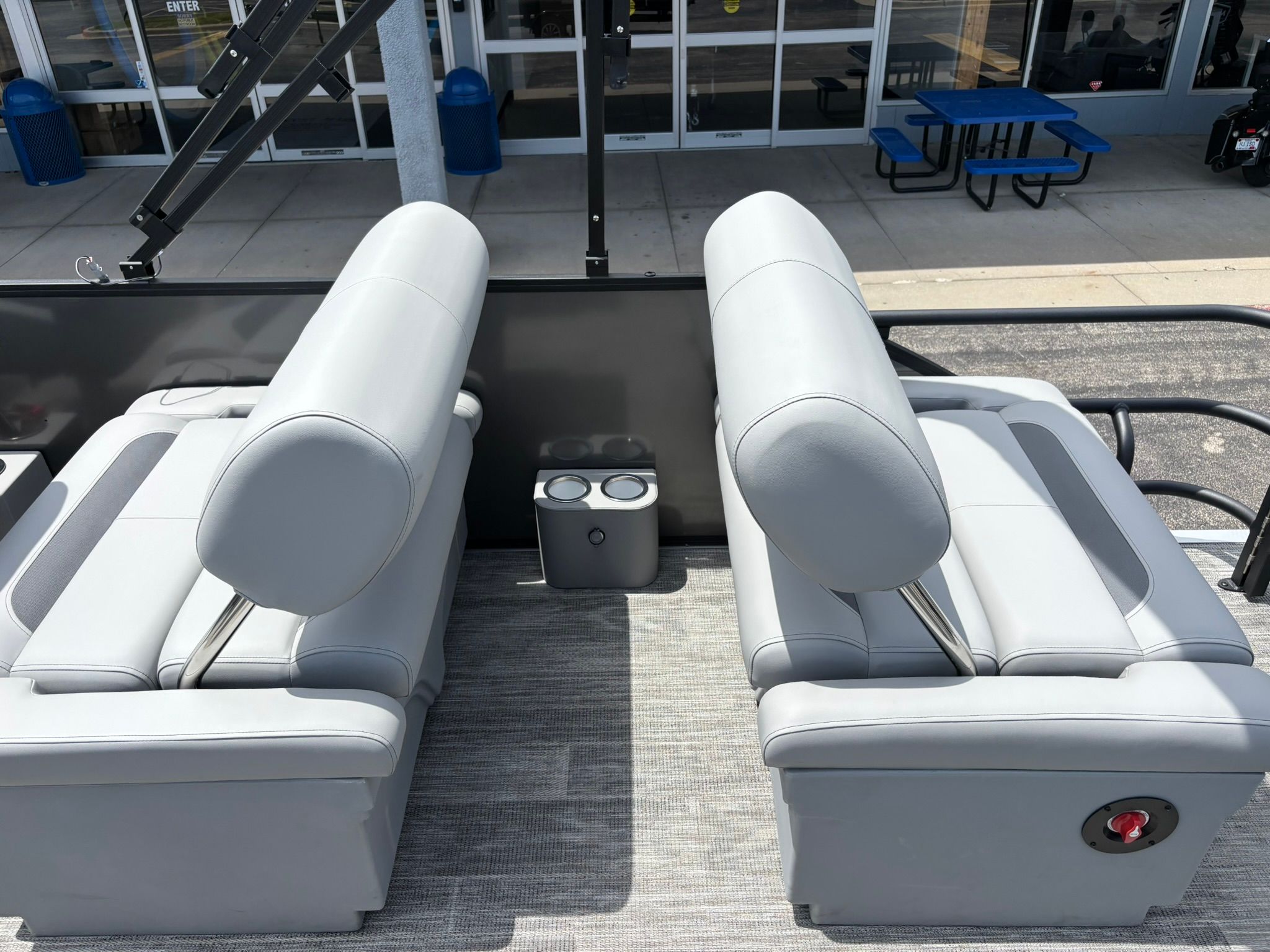 2027 Bentley Pontoons 223 LEGACY QSB - 38