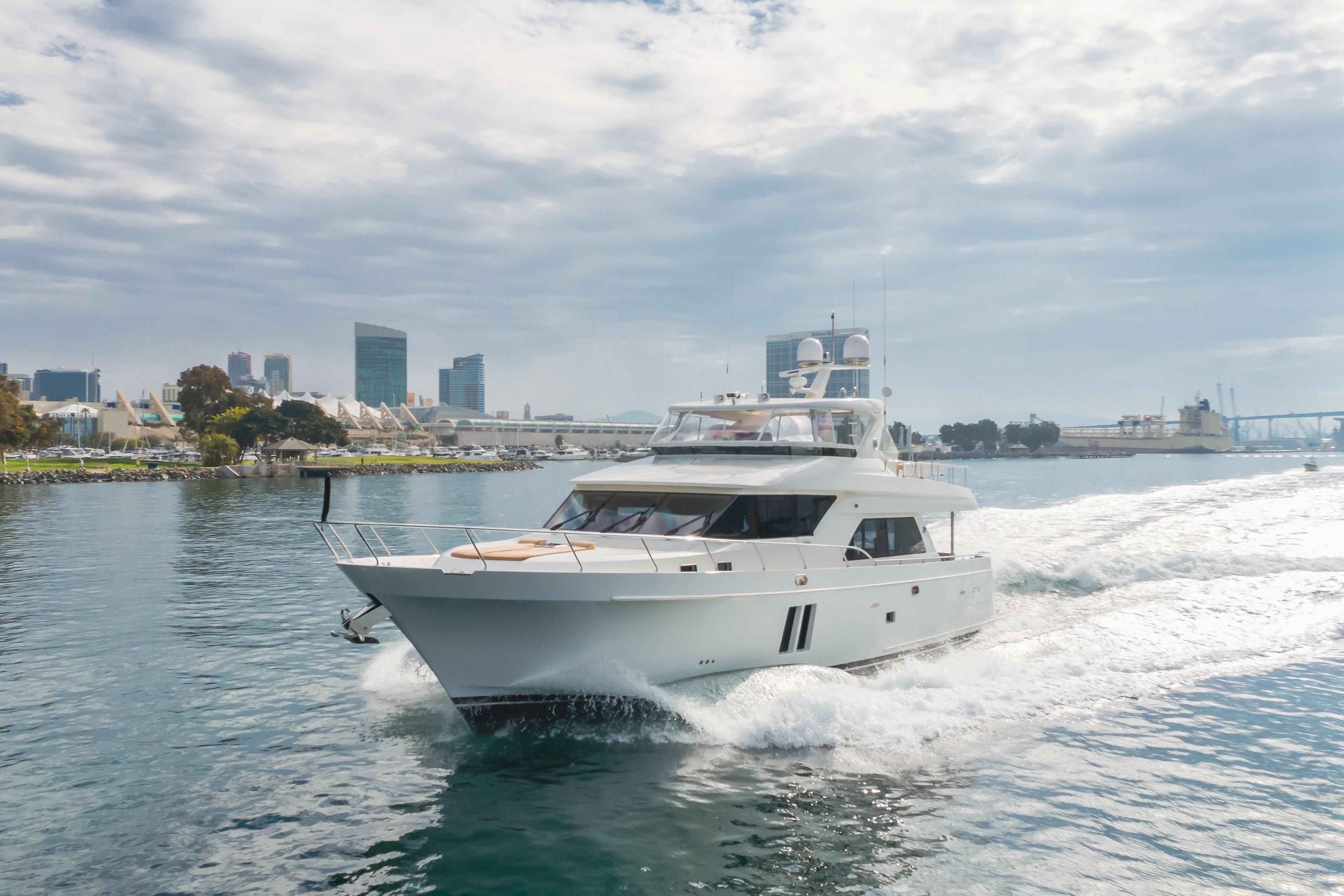 2015 Ocean Alexander 72 Pilothouse
