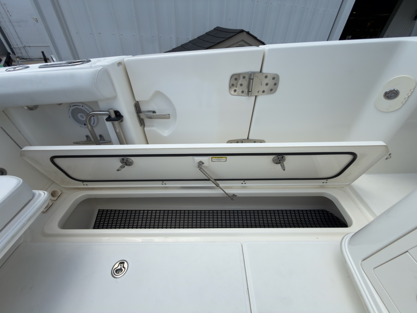 2016 Boston Whaler 350 Outrage - Image 66