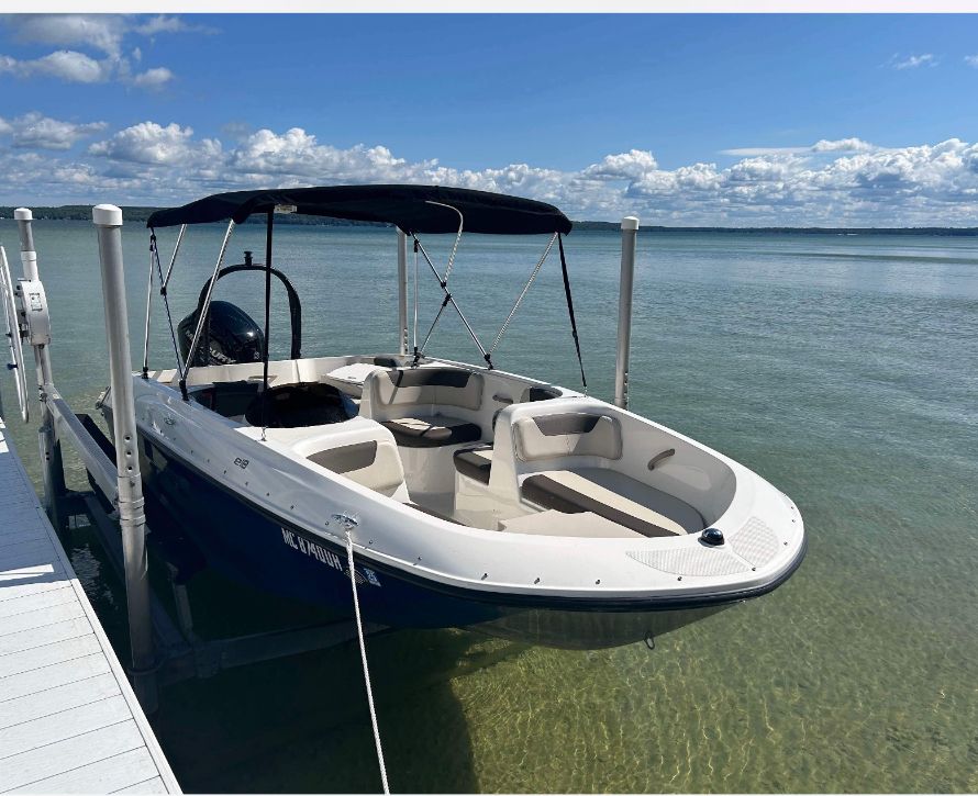 2018 Bayliner Element E18