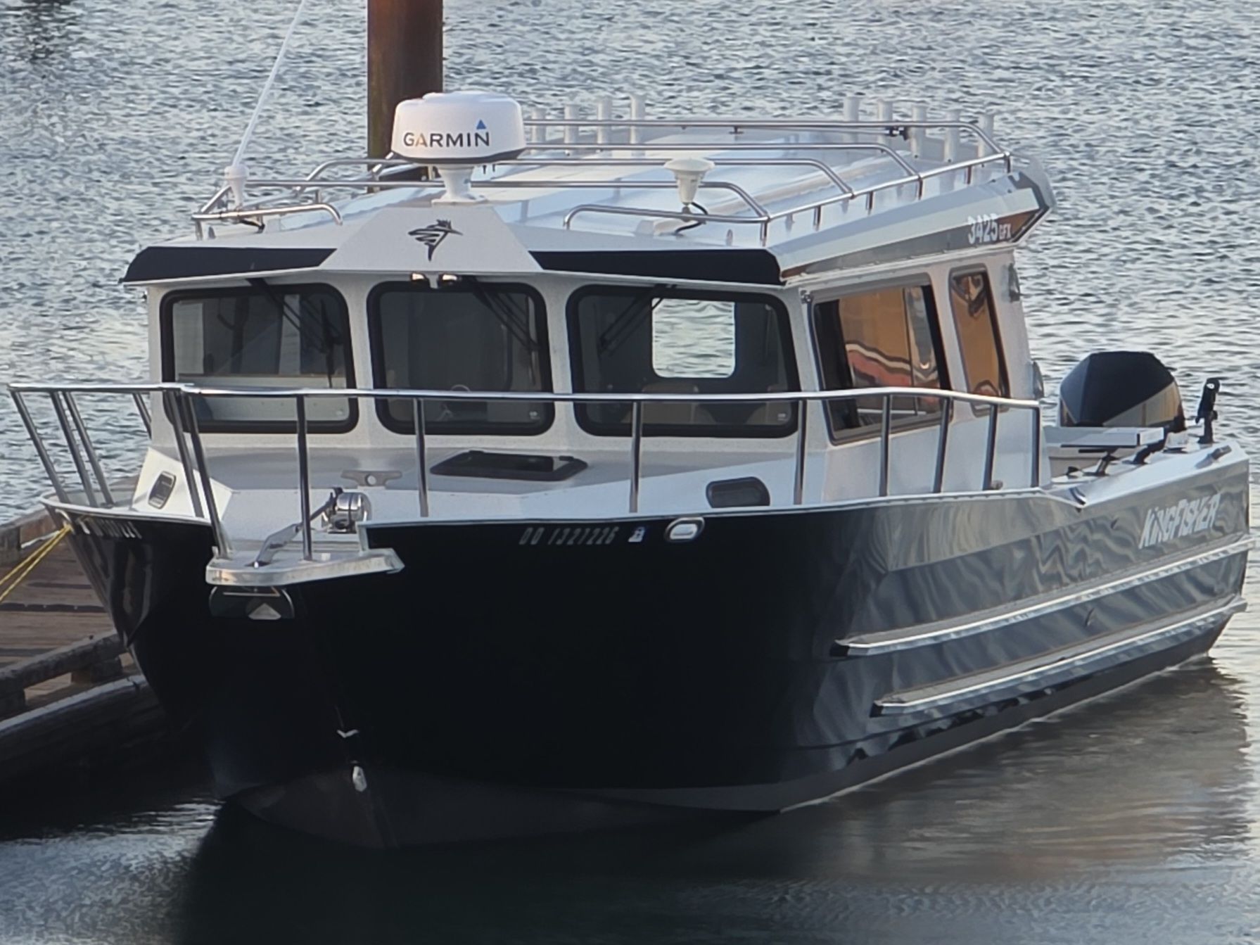 2022 KingFisher 3425 GFX Offshore - 4