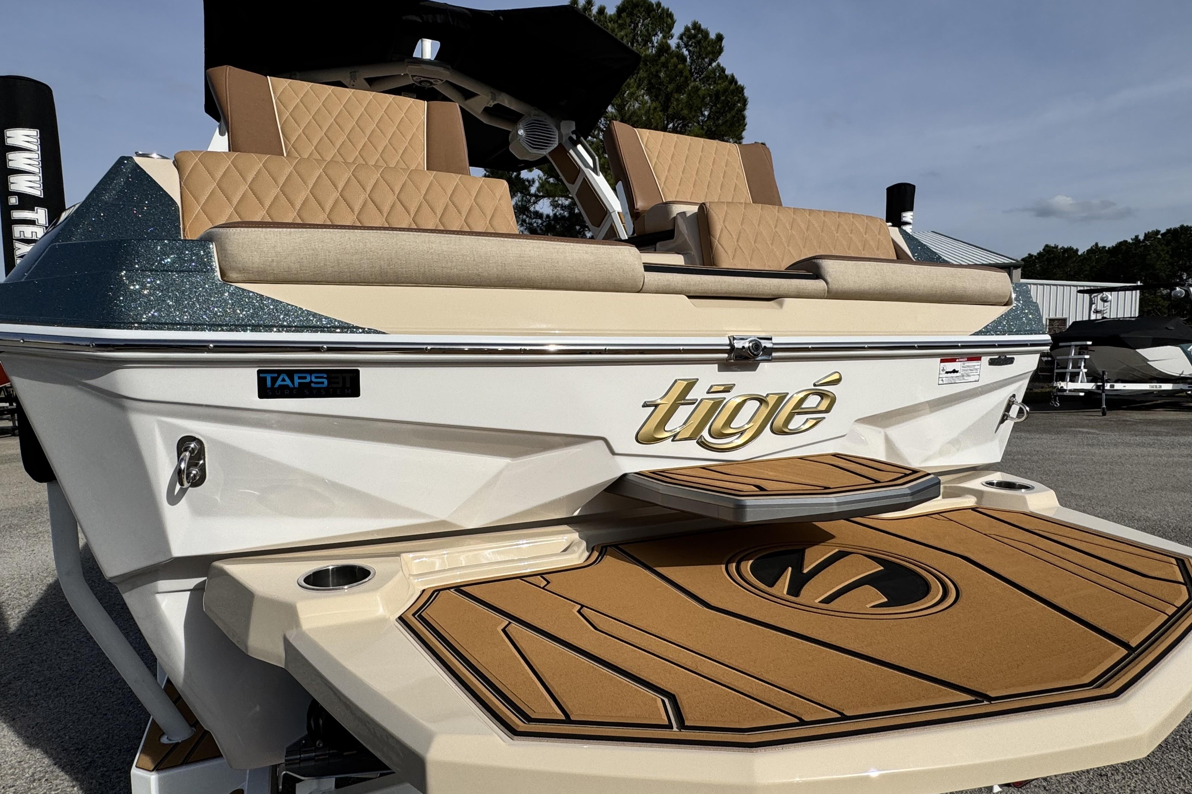 2026 Tigé Z3 boat with tan seating and stylish deck design.