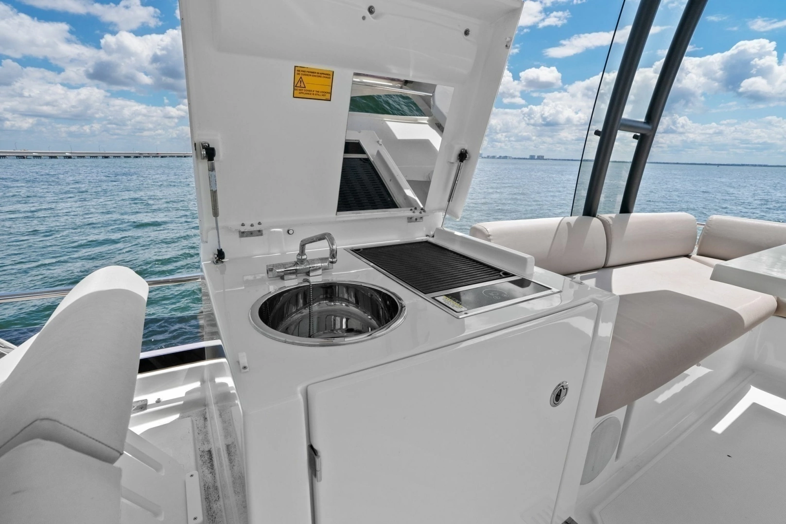 2020 Prestige 460 Flybridge - Image 26