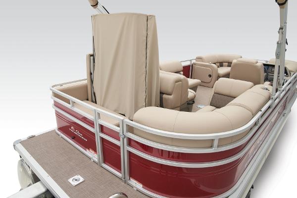 Sun Tracker Party Barge 22 RF DLX
