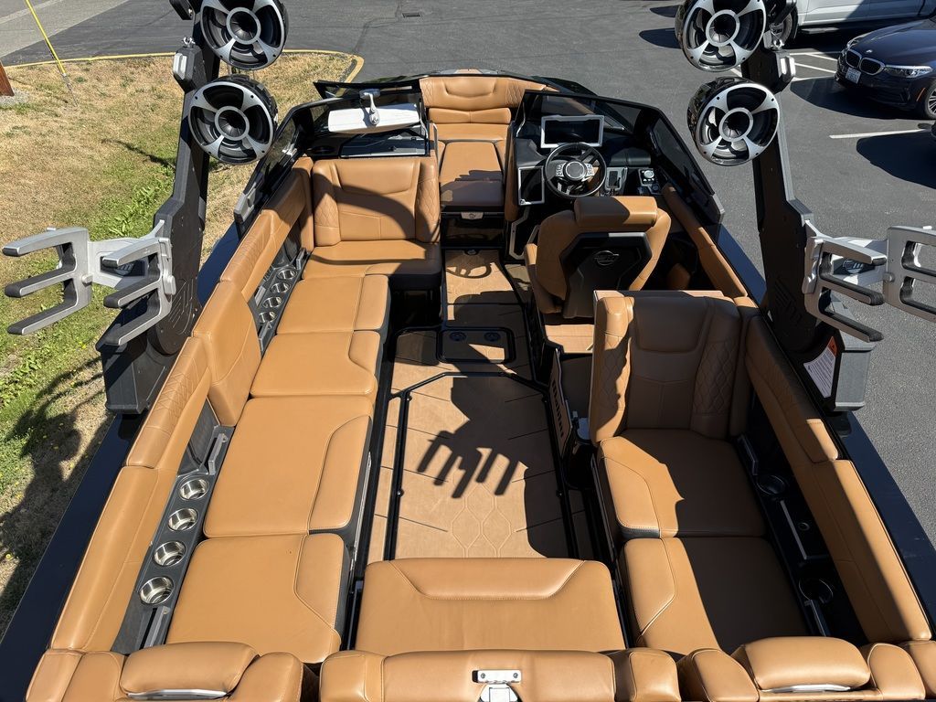 2020 Malibu M240 - 6