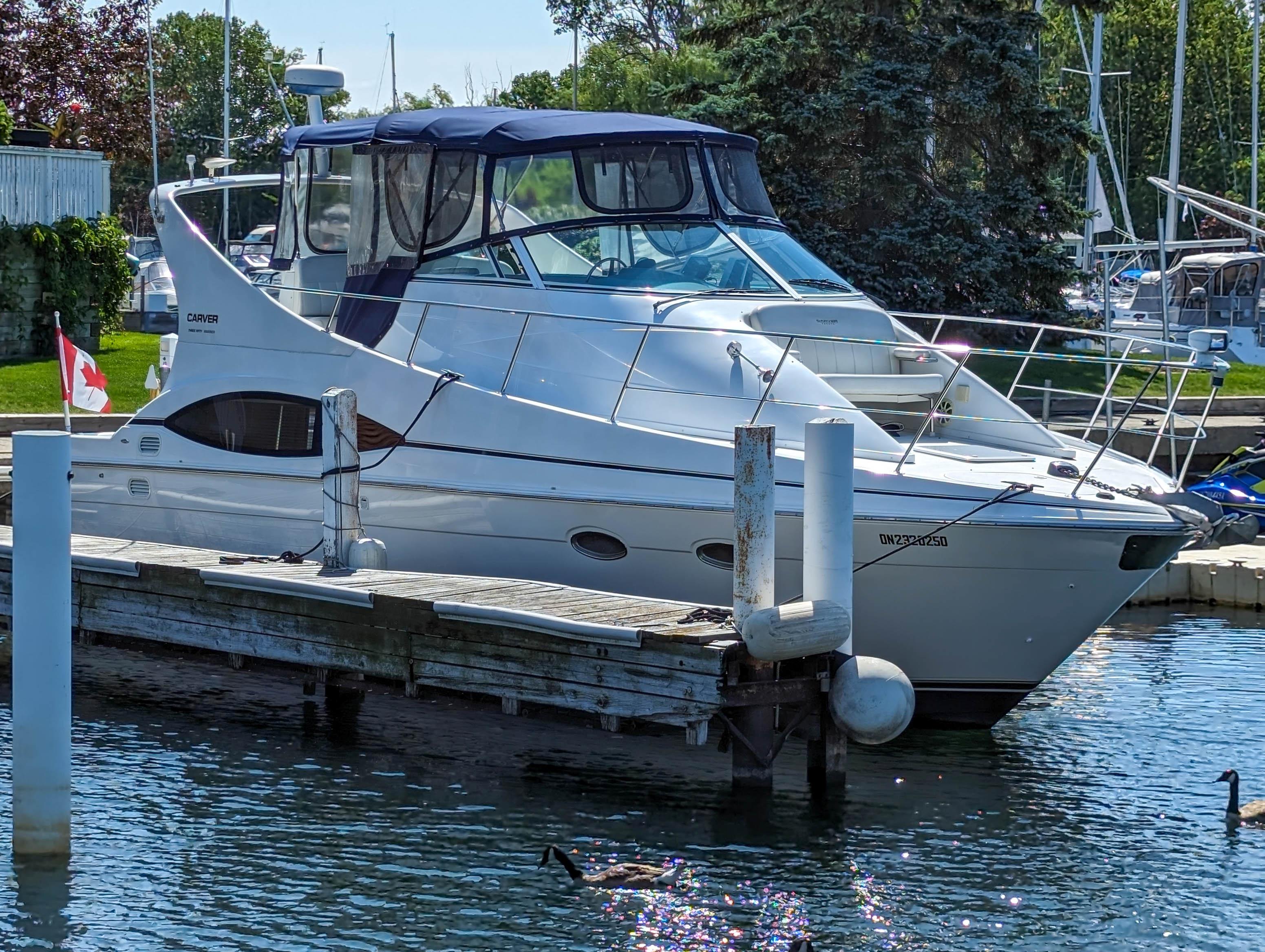 2000 Carver 350 Mariner