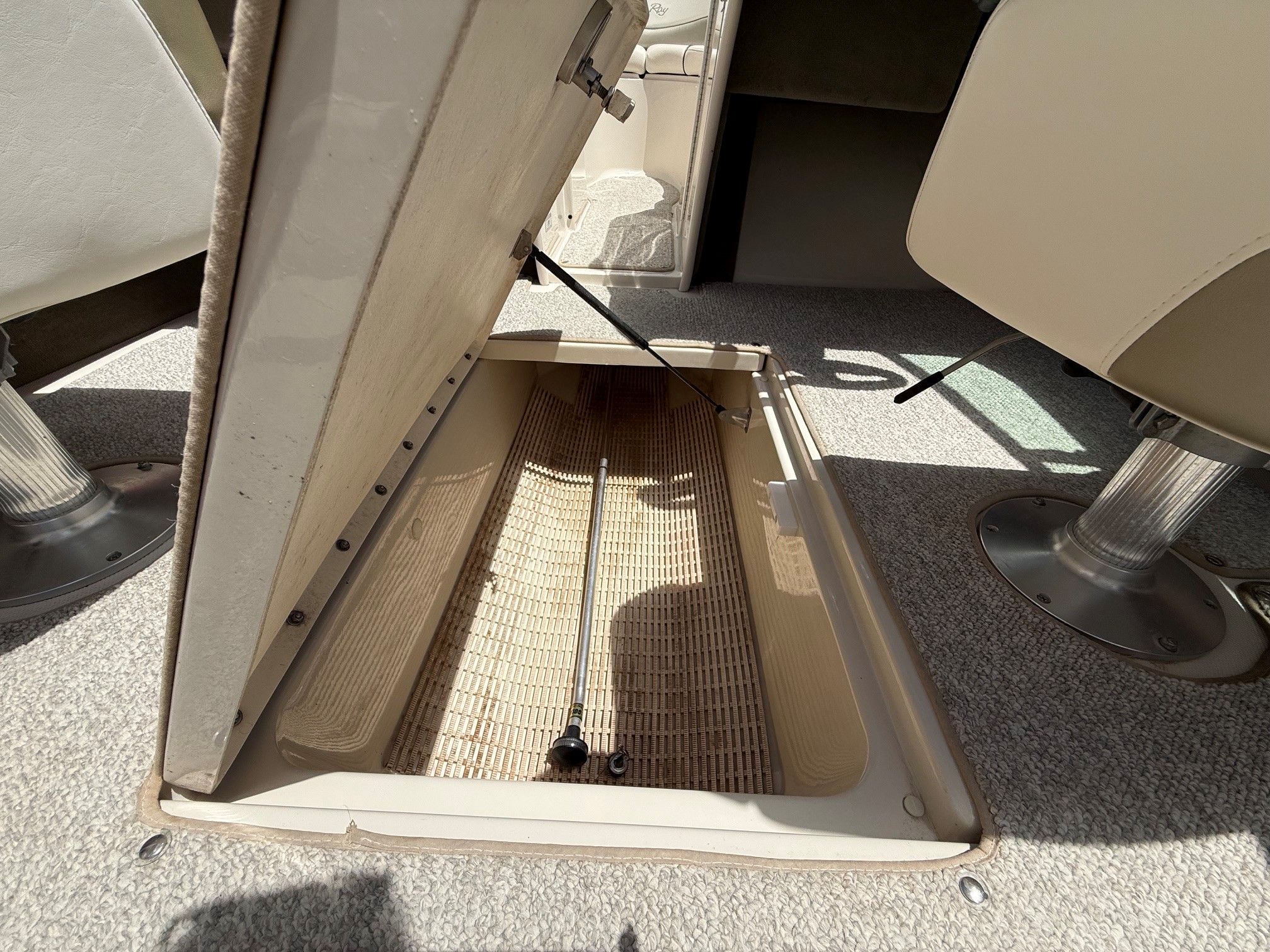 2007 Sea Ray 220 Select - 27