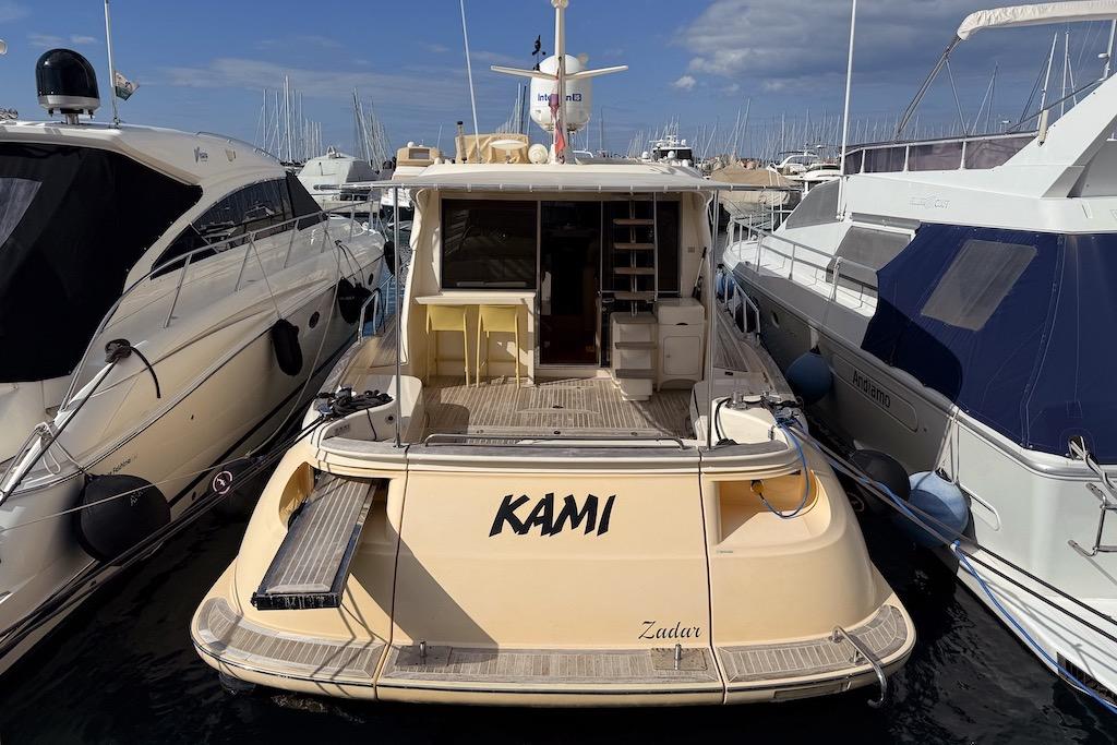 2009 Mochi Craft 54' Dolphin
