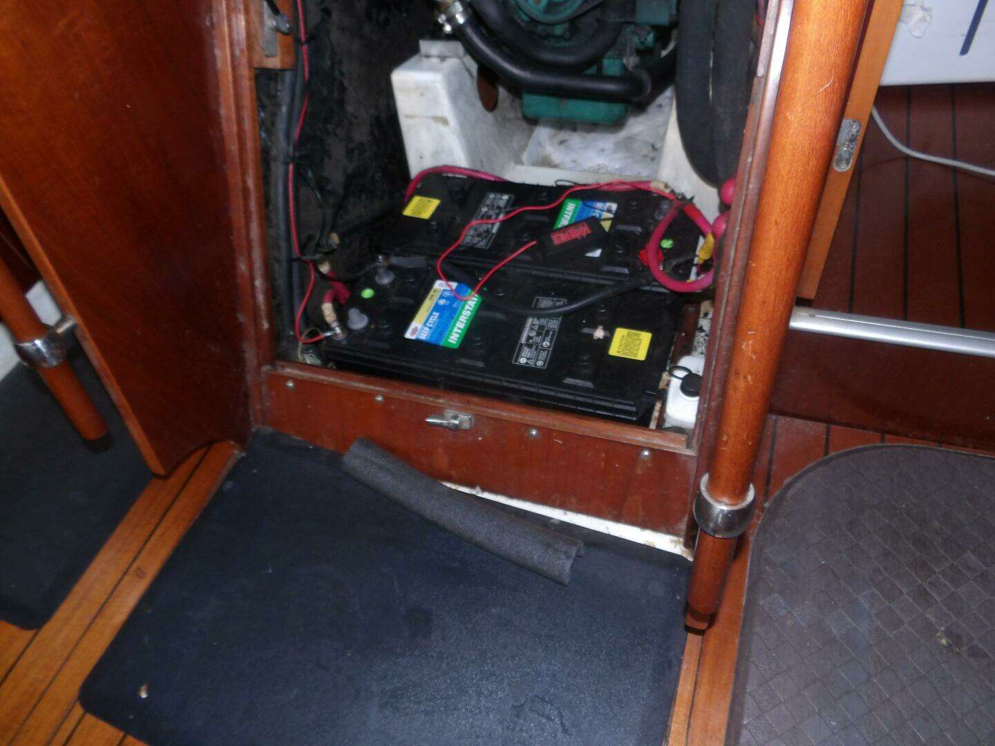 2004 Beneteau 423 - Image 54