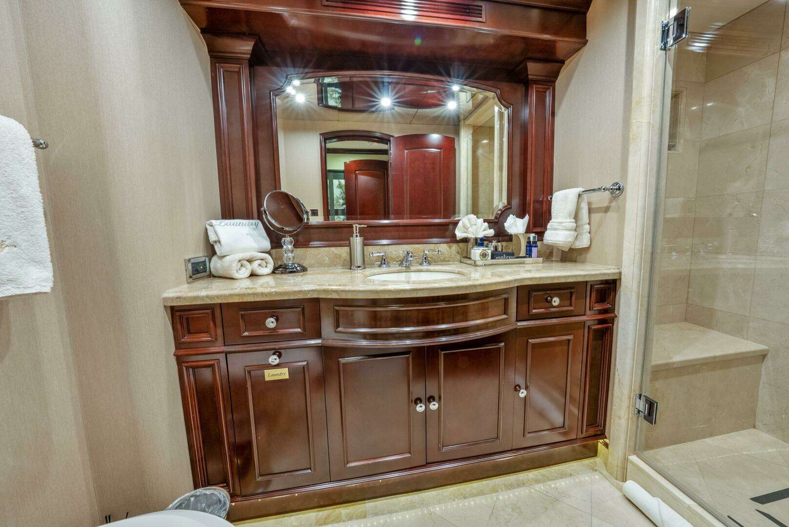 2005 Trinity Yachts Tri-Deck - Image 21