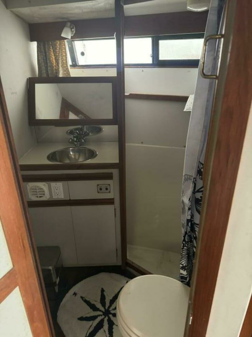1990 Carver Mariner 3297 - Image 27