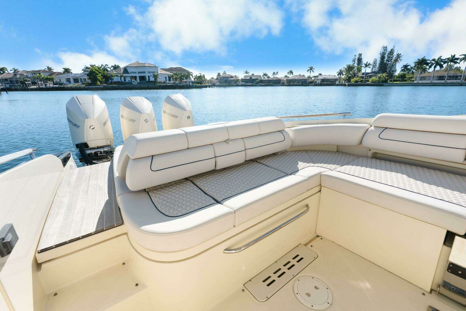 2021 Chris-Craft Launch 35 GT OB - Image 37