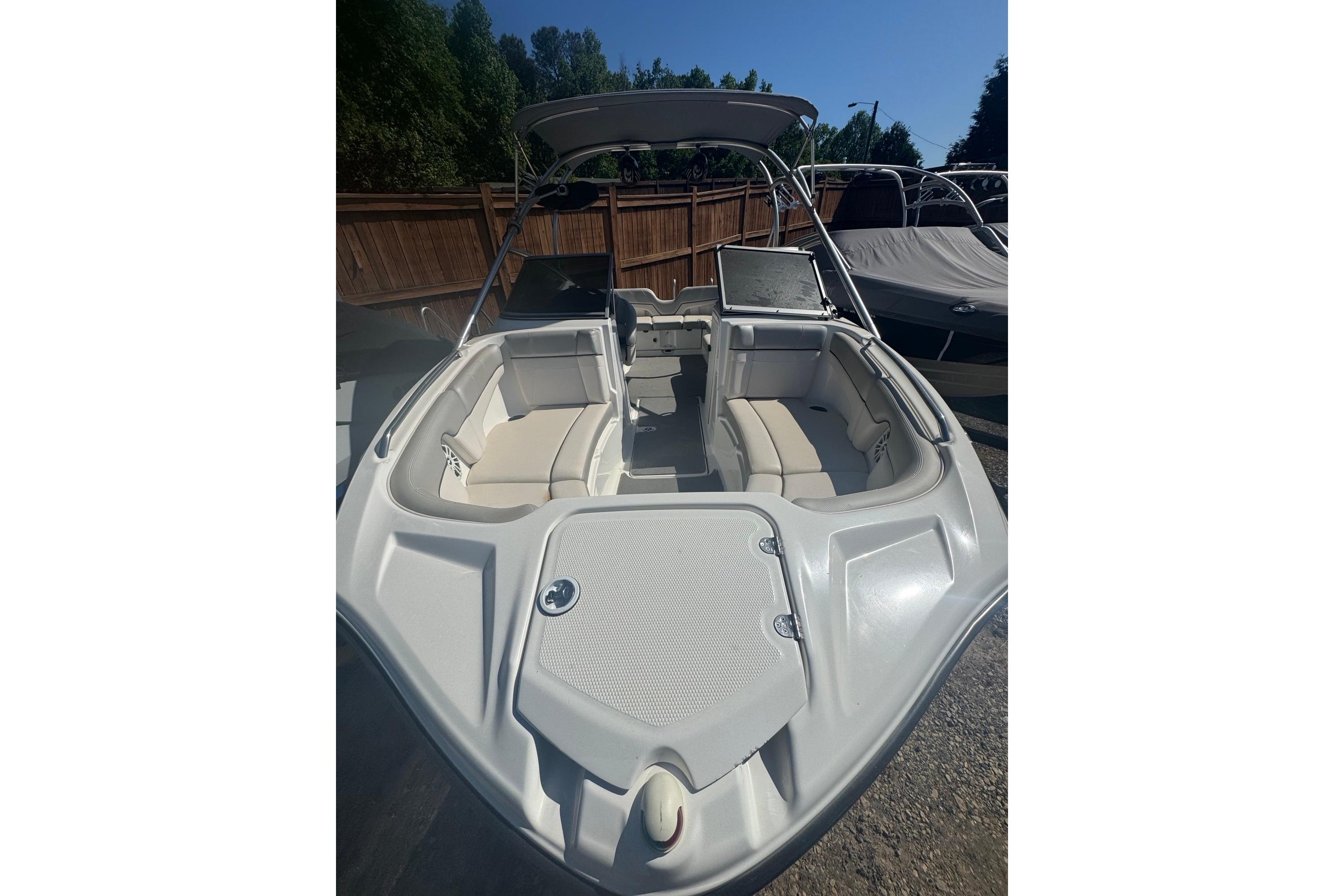 2012 Yamaha AR210 boat with spacious seating and sleek design.
