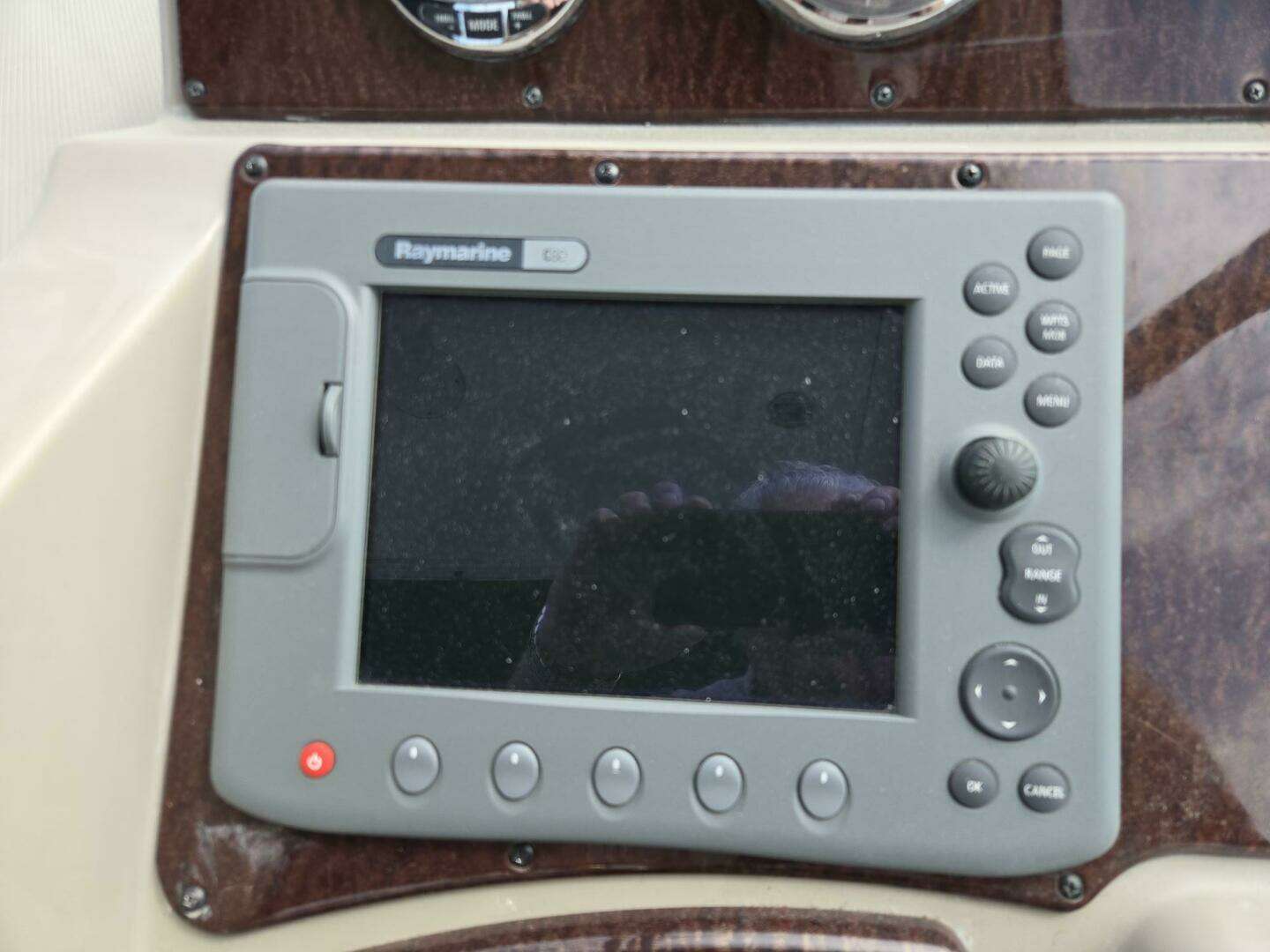 2007 Sea Ray 310 Sundancer - Image 20