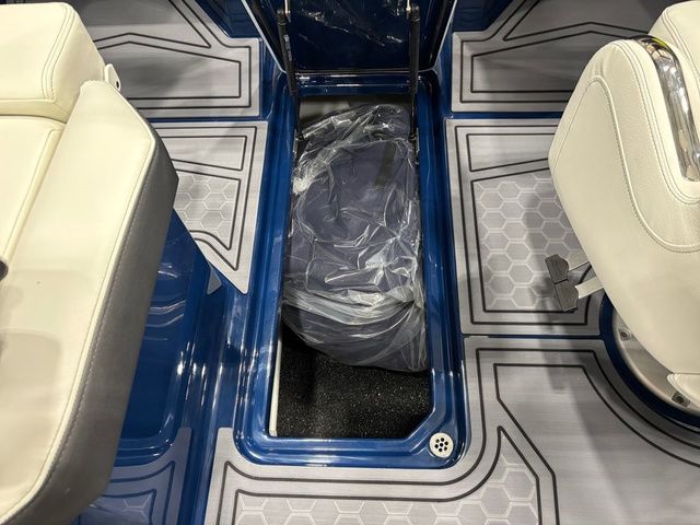 2026 Cobalt R4 Surf - 22