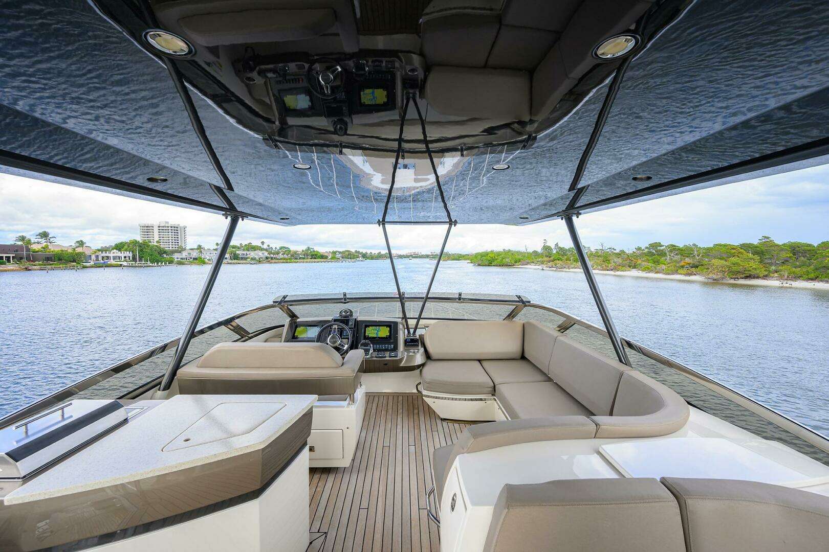2016 Marquis 660 Sport Yacht - Image 29