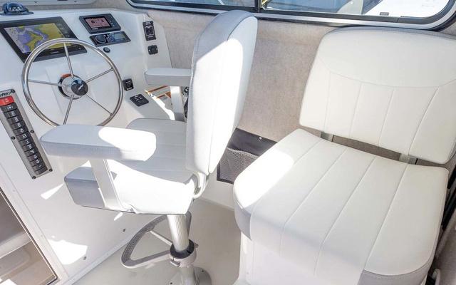 2025 Parker 2520 XLD Sport Cabin - 5