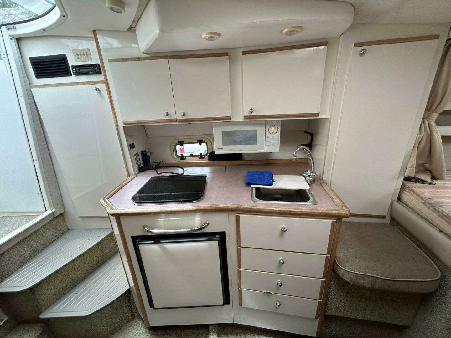 1998 Maxum 2800 SCR - Image 9
