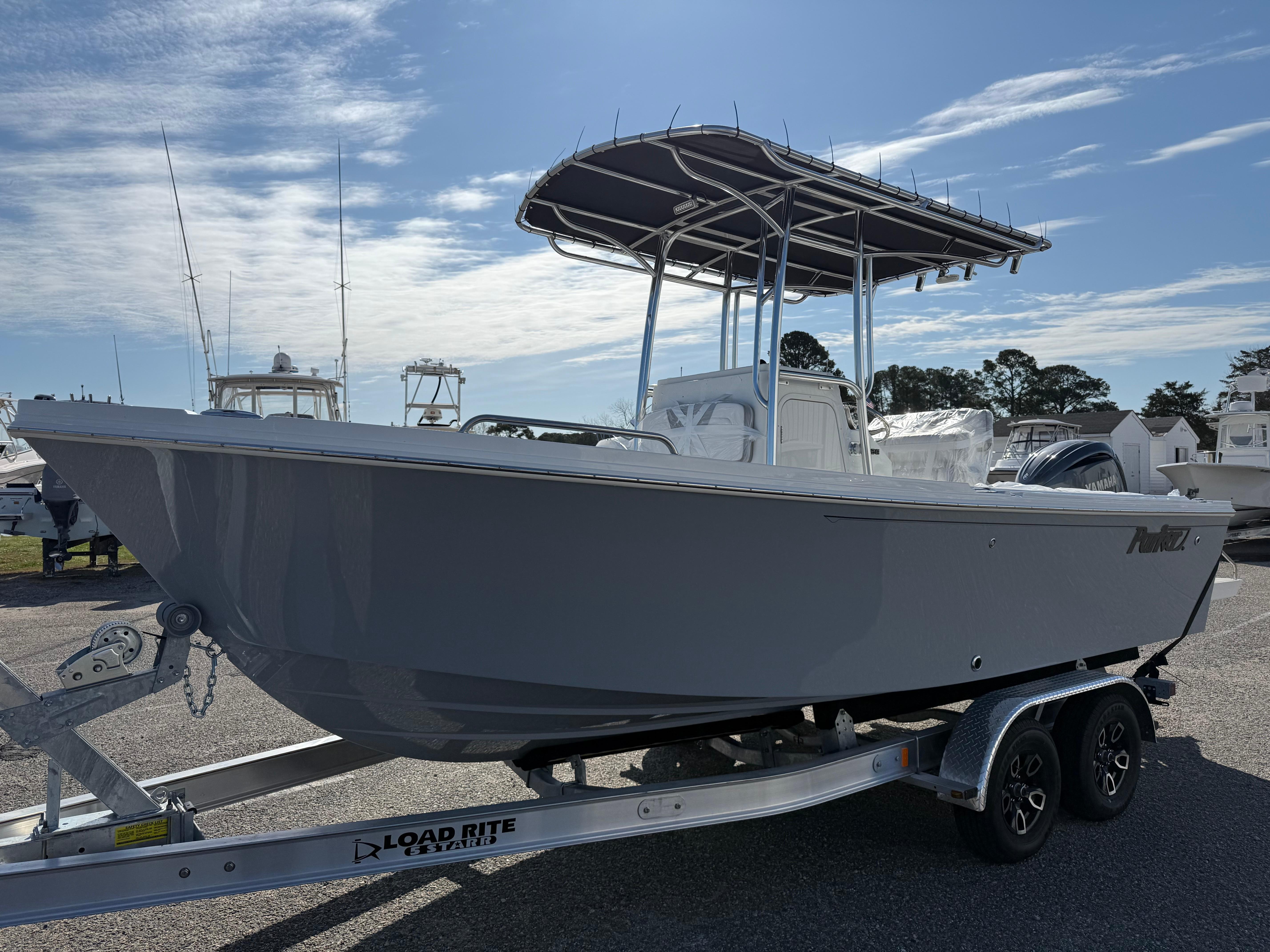 2025 Parker 21SE Center Console