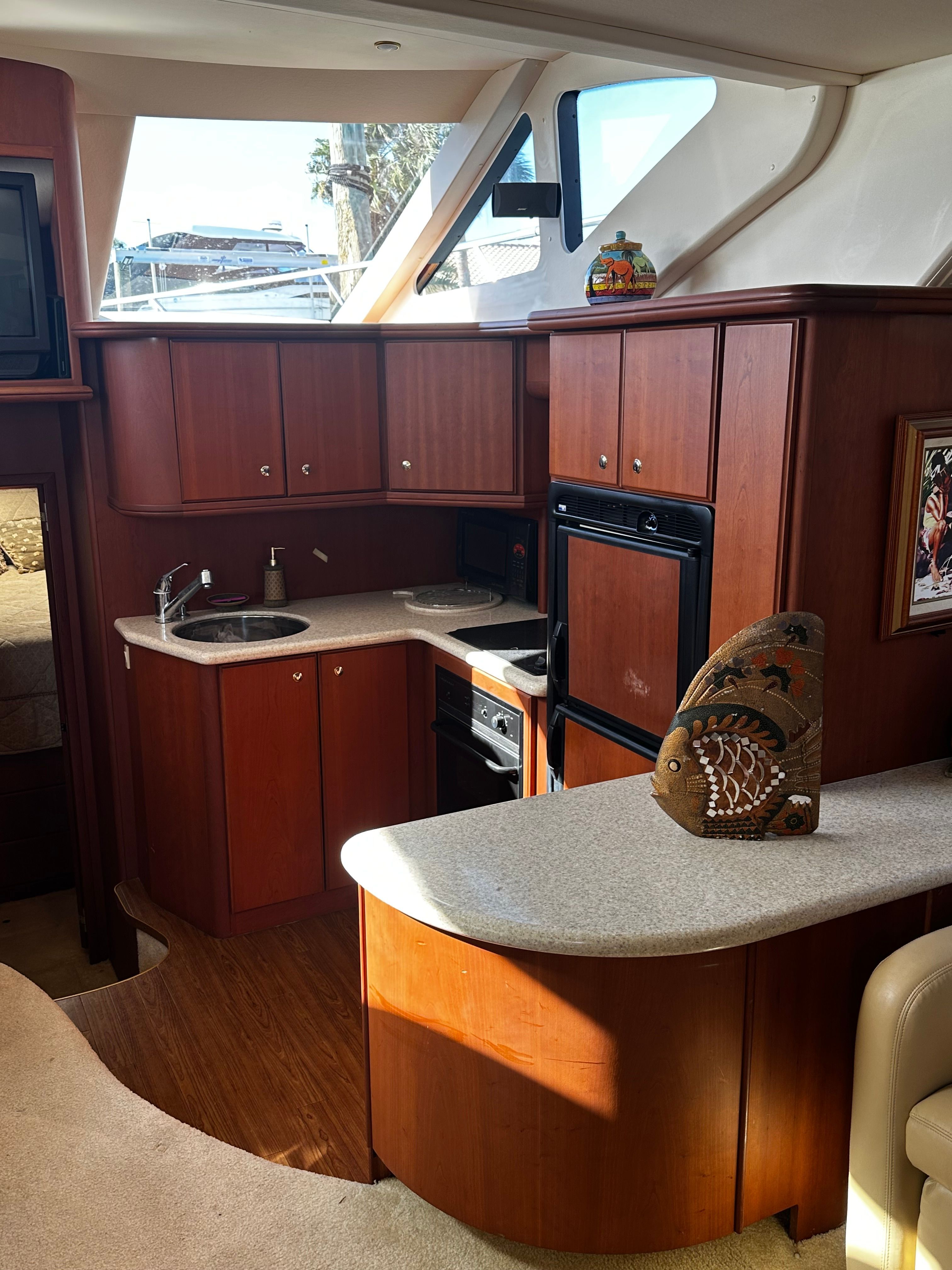 2004 Silverton 43 Motor Yacht - 11