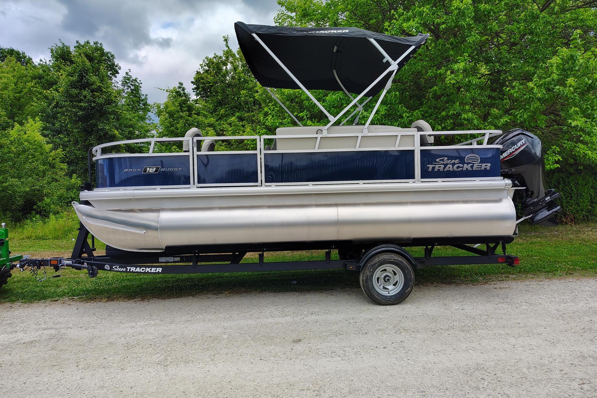 2026 Sun Tracker Bass Buggy 18 DLX