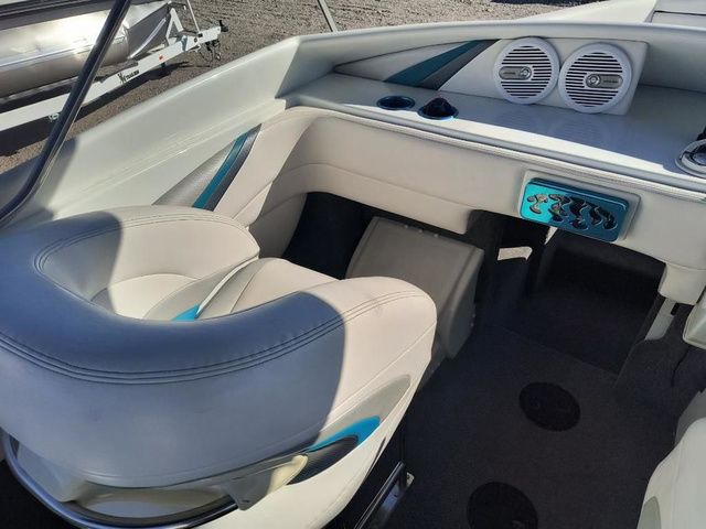 1997 BAJA Performance Boats Outlaw 24 Open Bow - 9