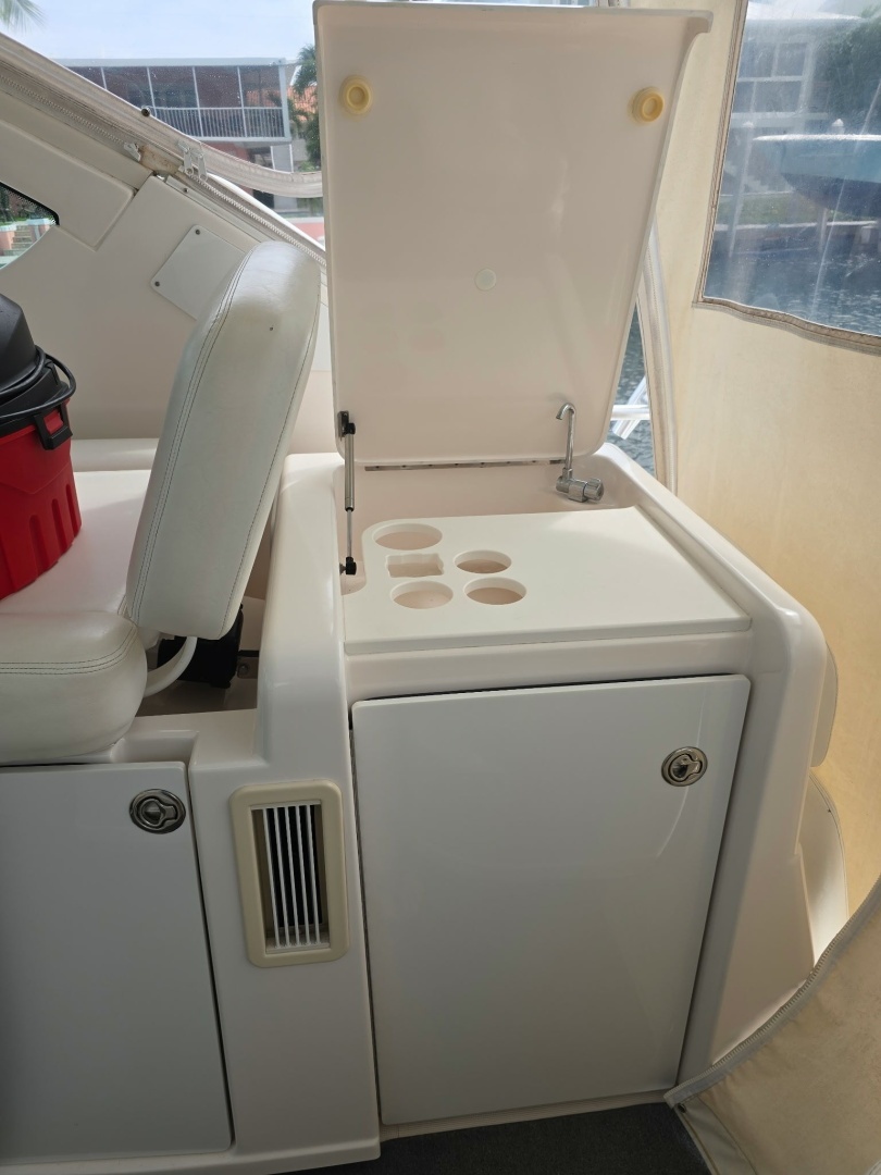 2006 Tiara Yachts 3600 Open - Image 15