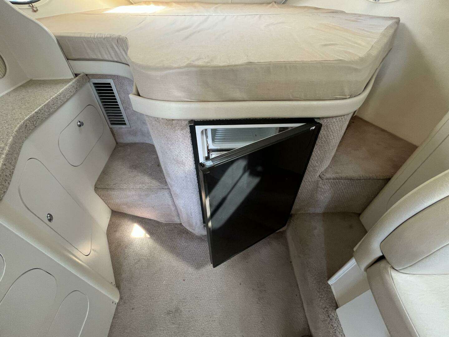 2000 Rinker Fiesta Vee 340 - Image 39