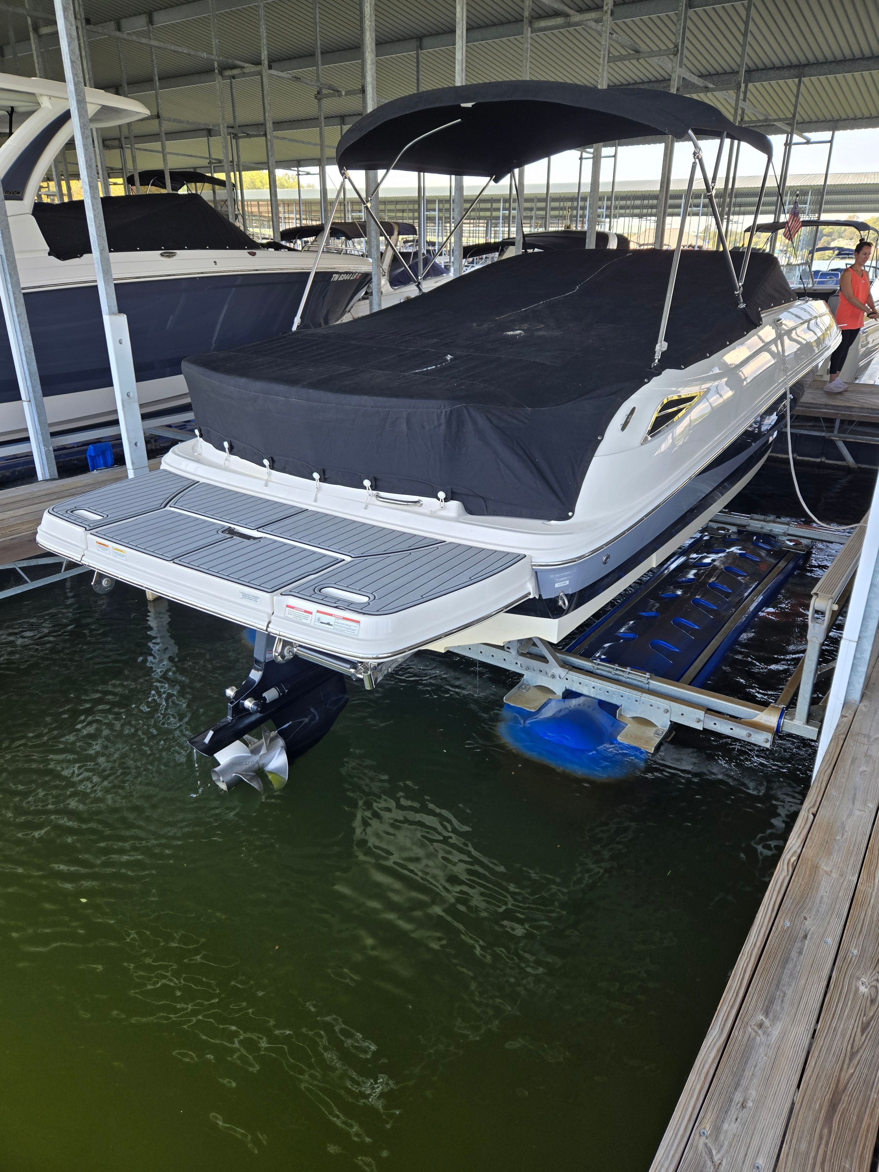 2017 Sea Ray SDX 240 - 10
