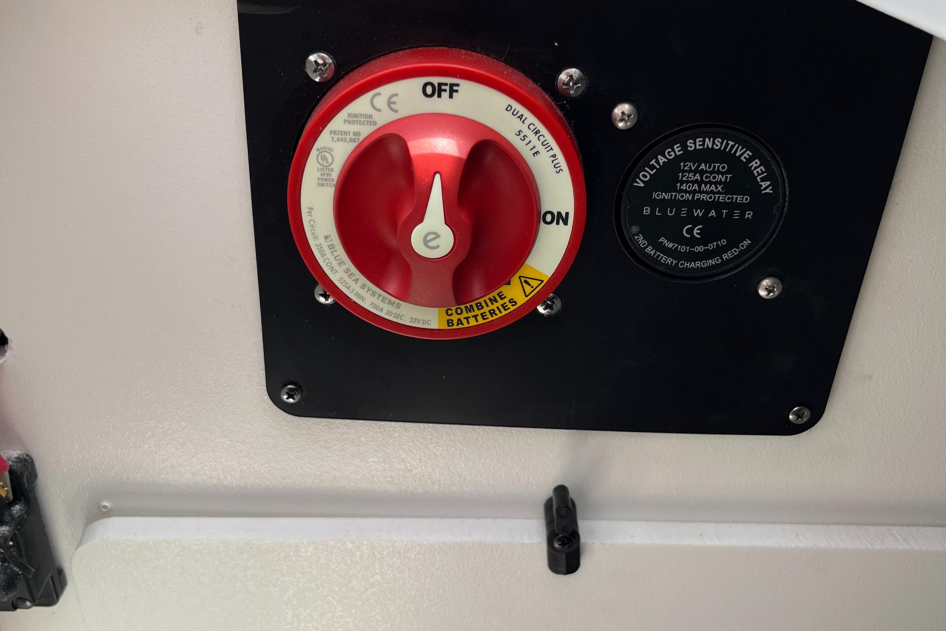 Battery switch panel on a 2022 Crownline 280 SS boat.