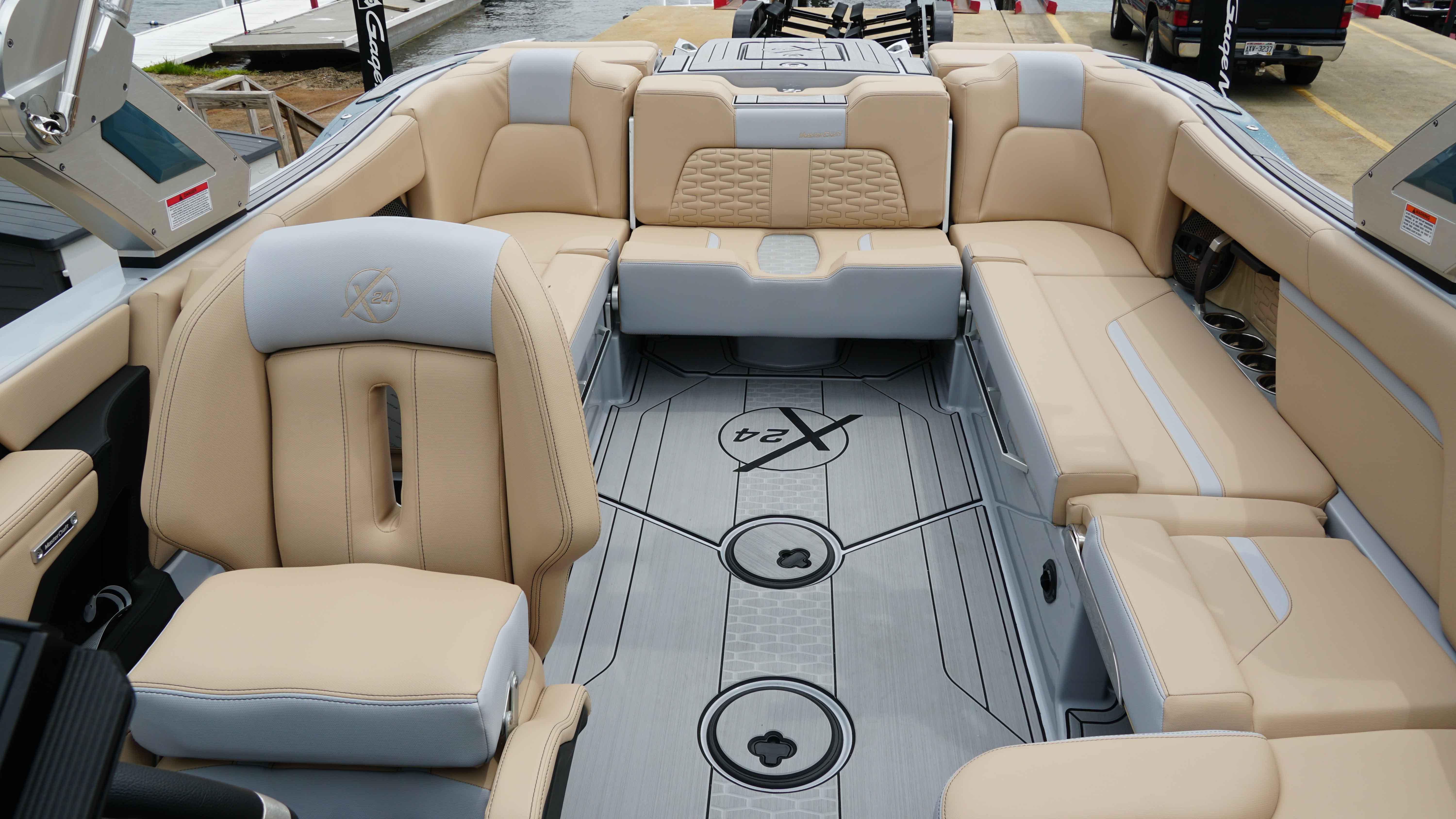 2025 MasterCraft X24 - 24
