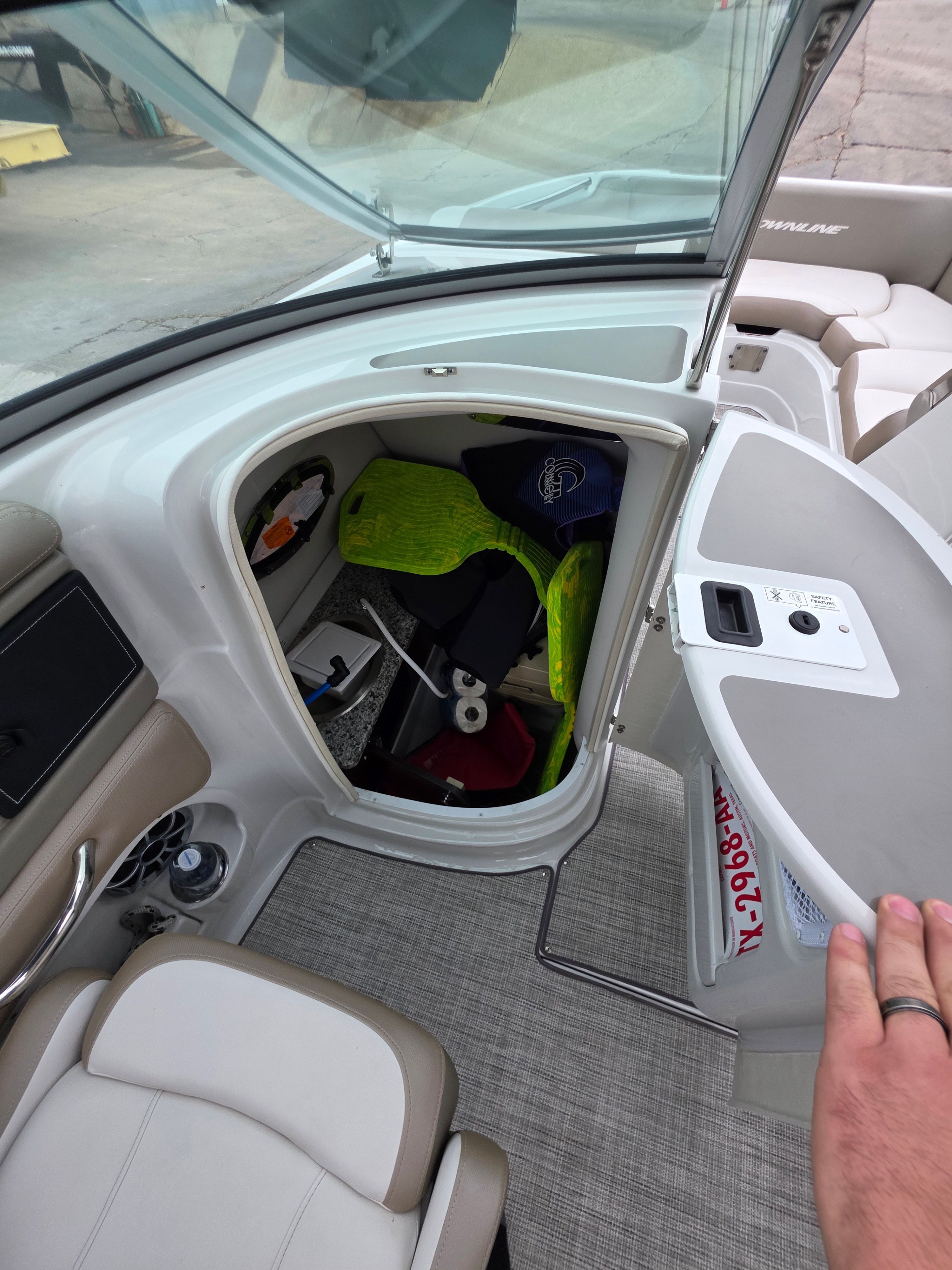2022 Crownline Eclipse E255 - 12
