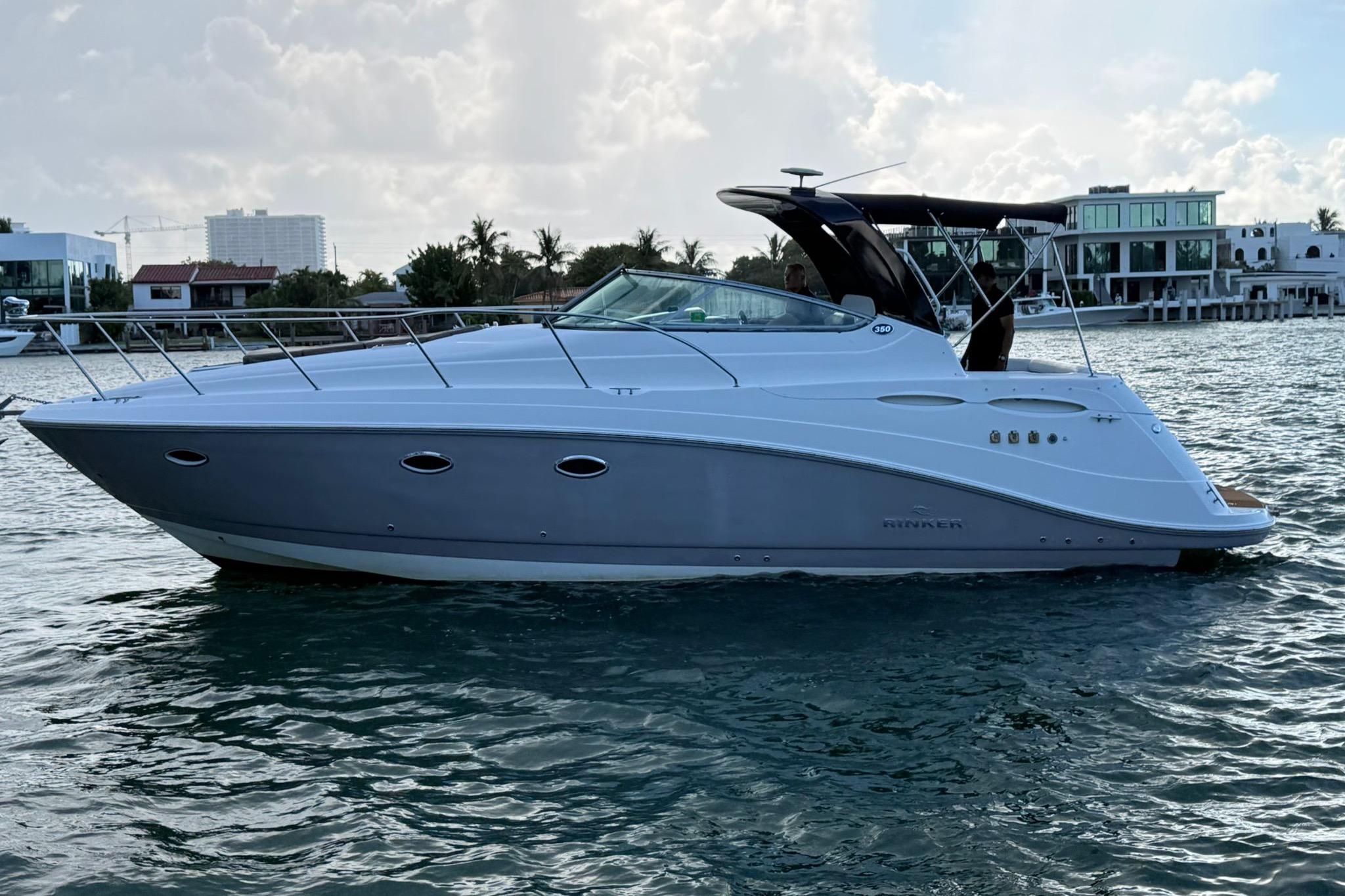 2008 Rinker 350 Express Cruiser