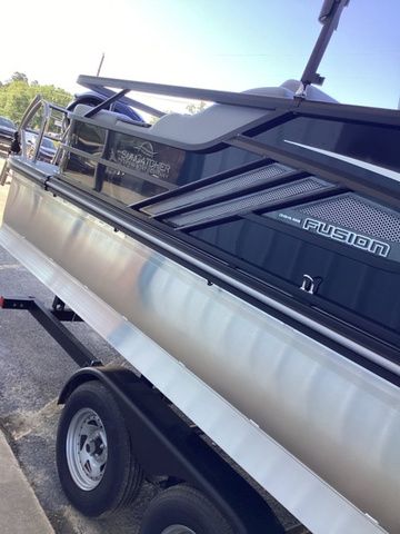2026 SunCatcher Fusion 324SS - 67