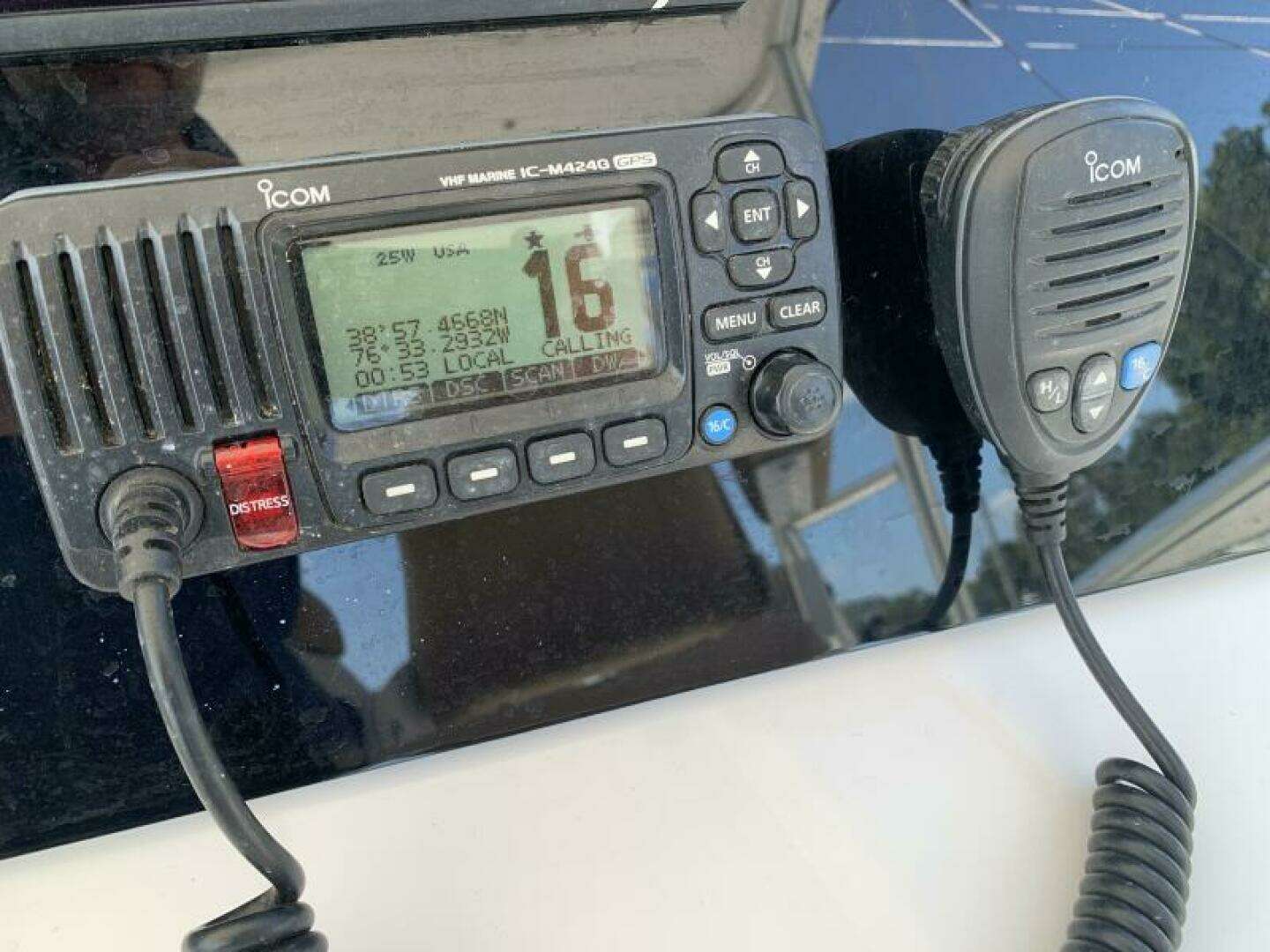2000 Viking 50 Convertible Sportfish - Image 38