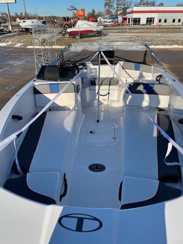 2024 Tahoe T18 boat with spacious seating and modern design.