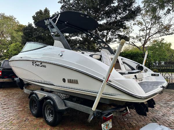 2018 Yamaha Boats 242 Limited S - 5
