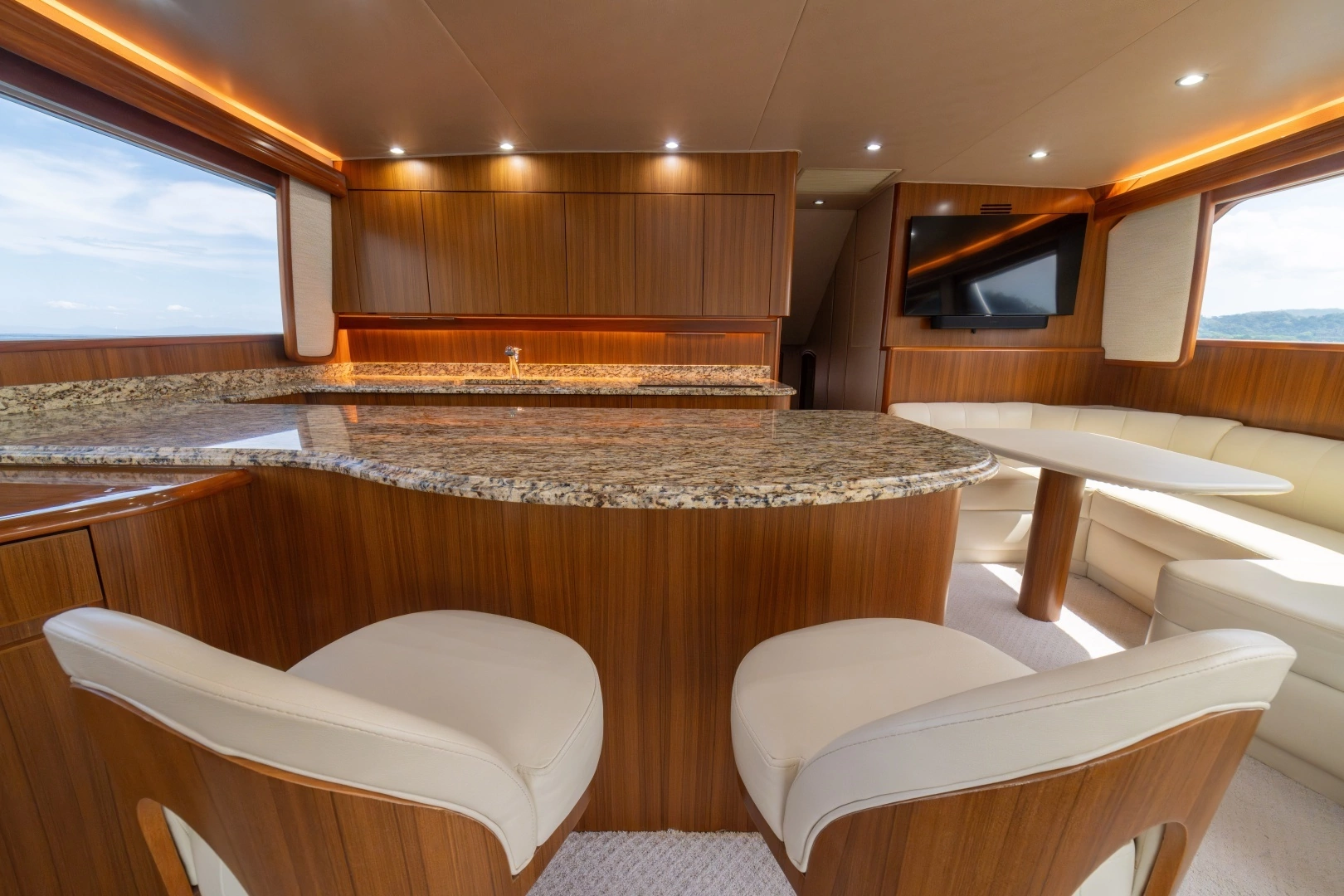 2012 Viking 60 Convertible - Image 24