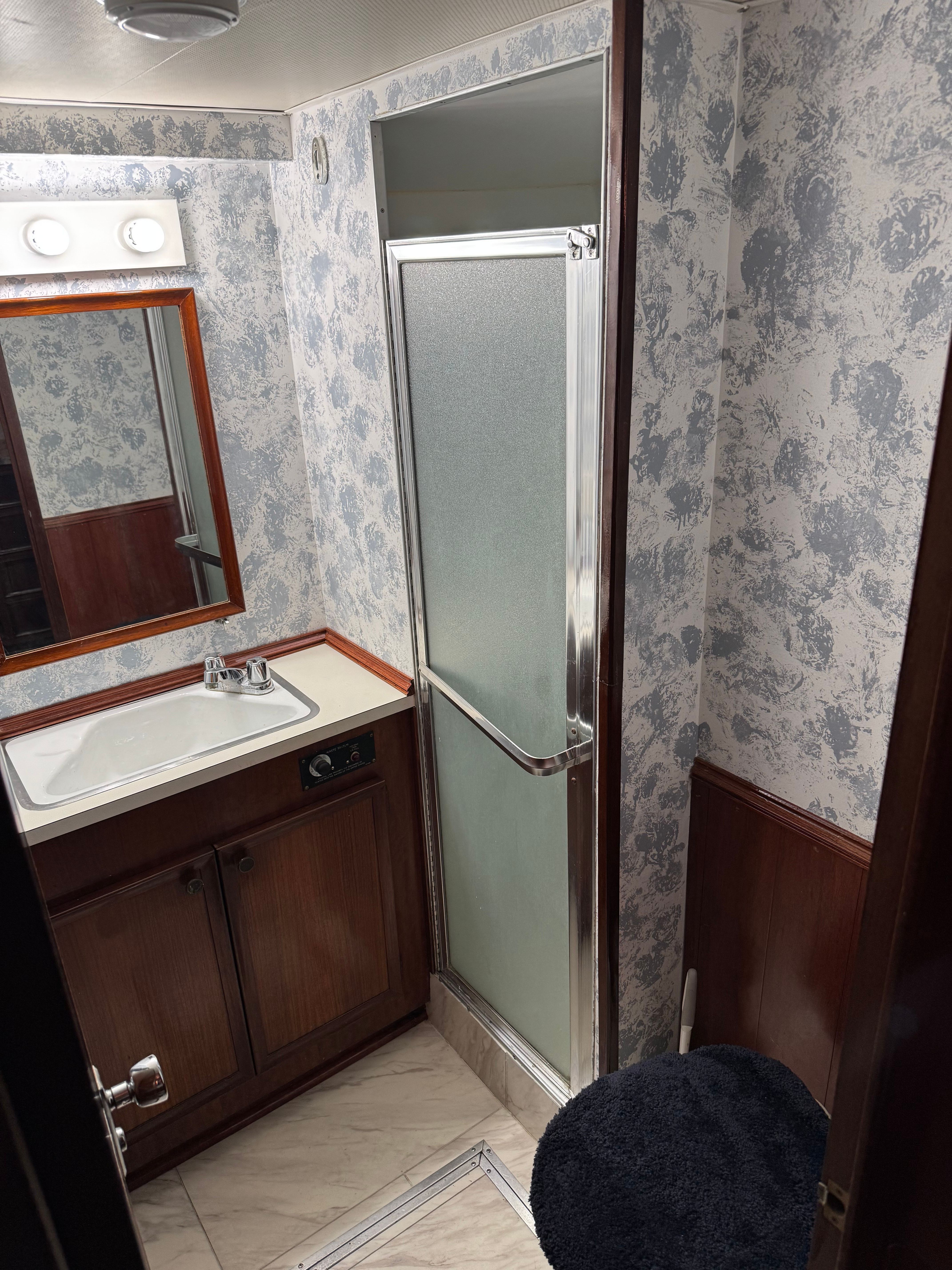 1979 Hatteras 43 DCMY - 24