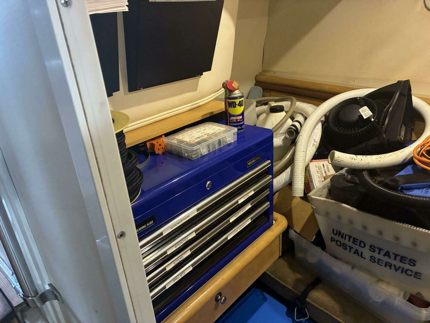 1996 Carver 455 Aft Cabin - Image 13