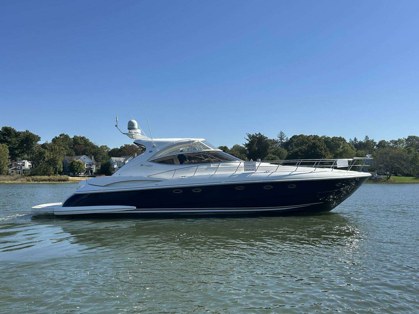 2003 Cruisers Yachts 540 Express - Image 2