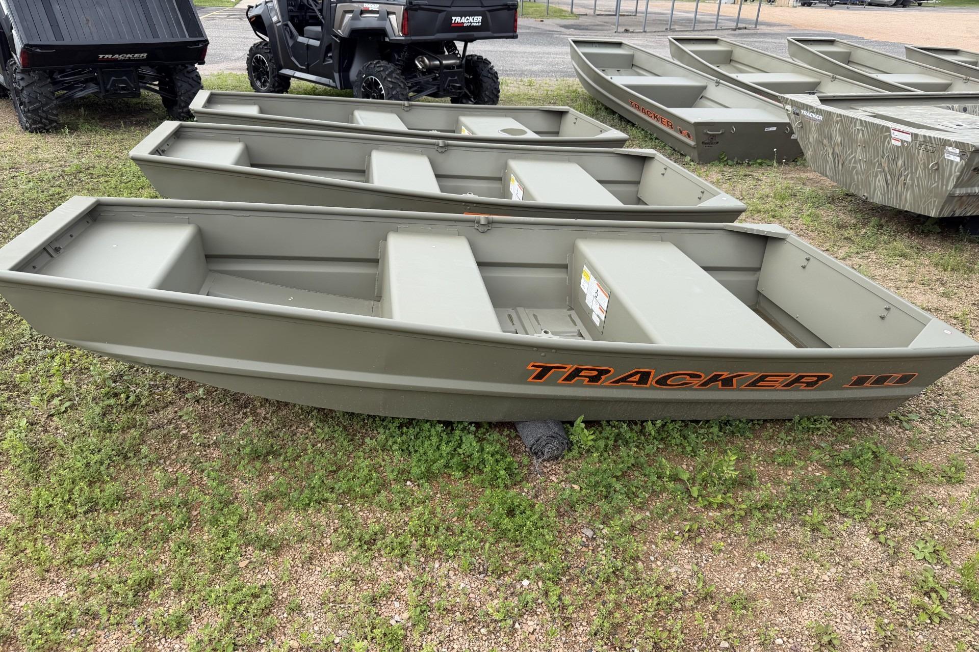 2026 Tracker Grizzly 10 Jon