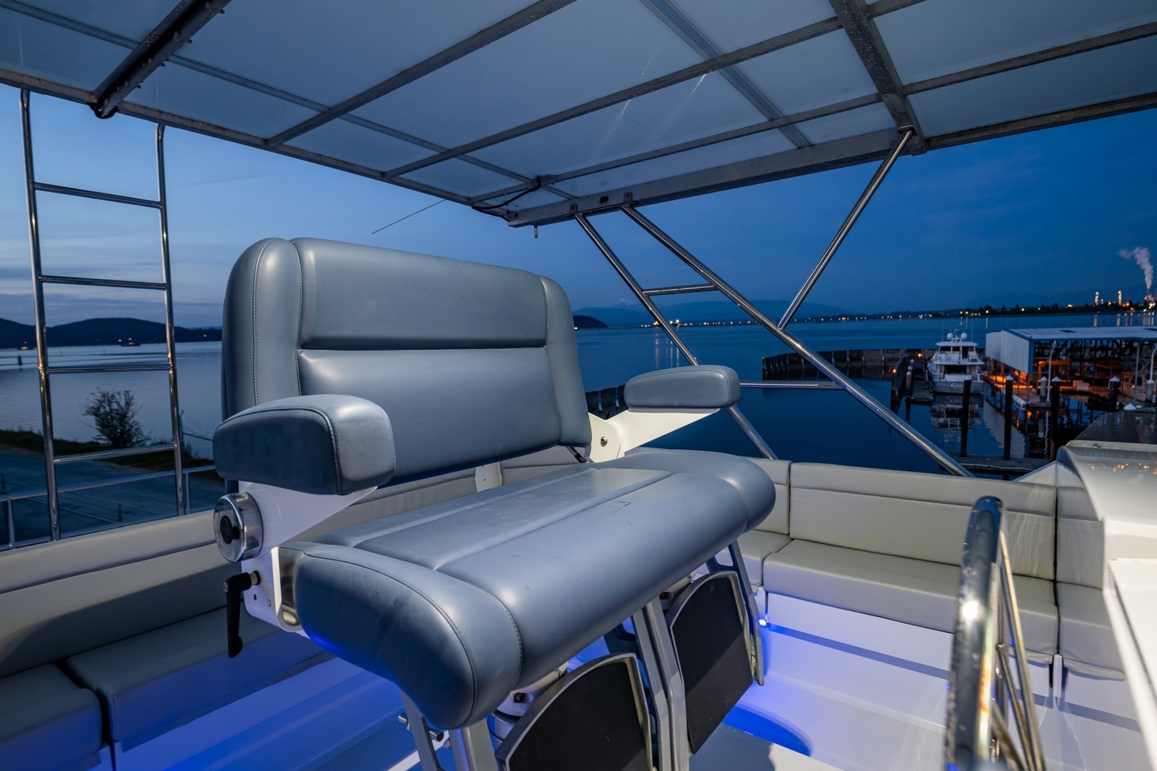 2009 Powercat 58 - Image 32